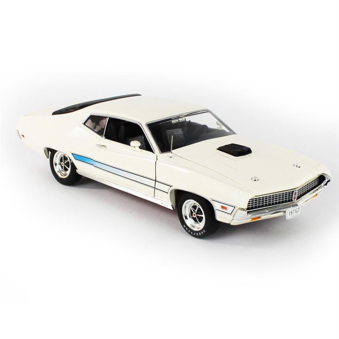 AutoWorld AMM1256 1/18 1971 Ford Torino (Class of 1971), Wimbleton White, Sergilemeye Hazır Metal Araba Modeli