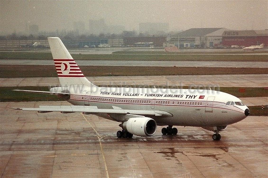 DAT01149 1/200 THY A 310 RETRO SCHEMA