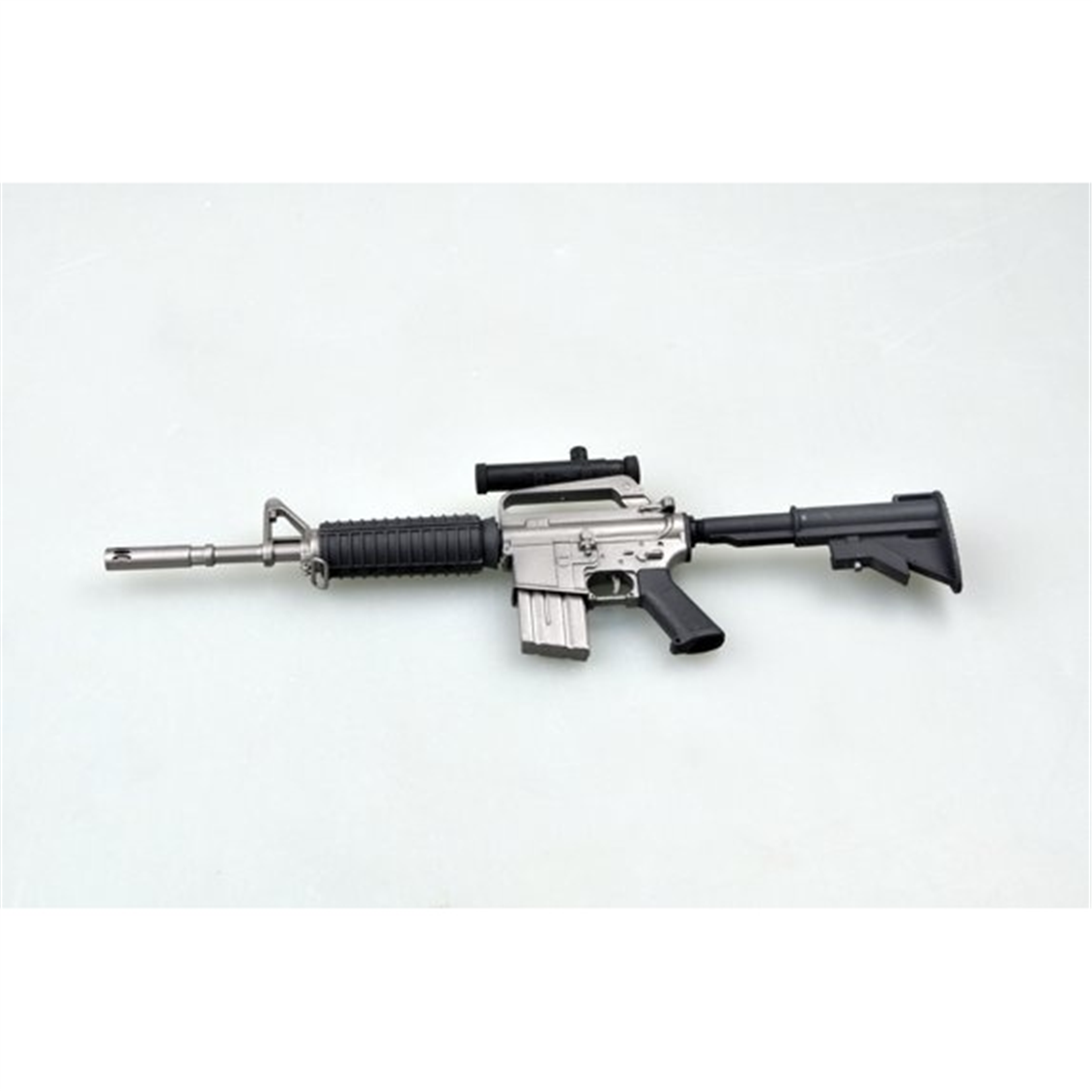 Easy Hobby 39105 1/3 Ölçek,  XM177E2 Silahı, Sergilemeye Hazır Plastik Model