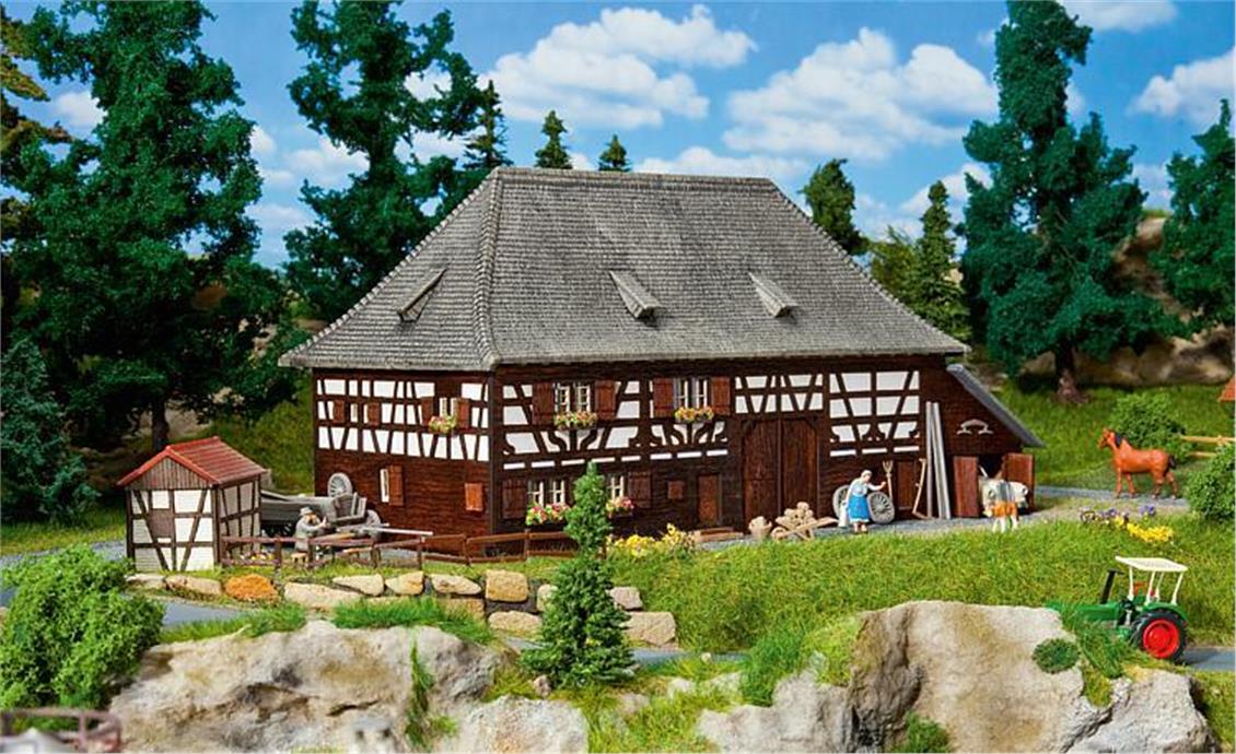 Faller 130575 1/87 Kürnbach Çiftlik Evi Demonte Plastik Maketi