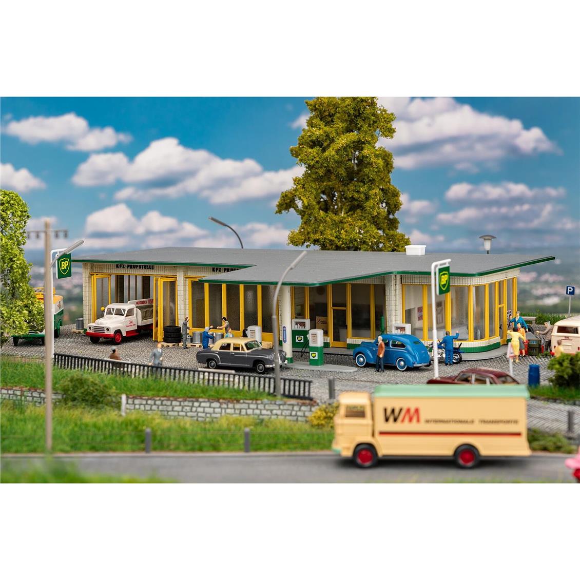 Faller 130592 1/87 Ölçek, BP Büyük Benzin İstasyonu, Plastik Model Kiti
