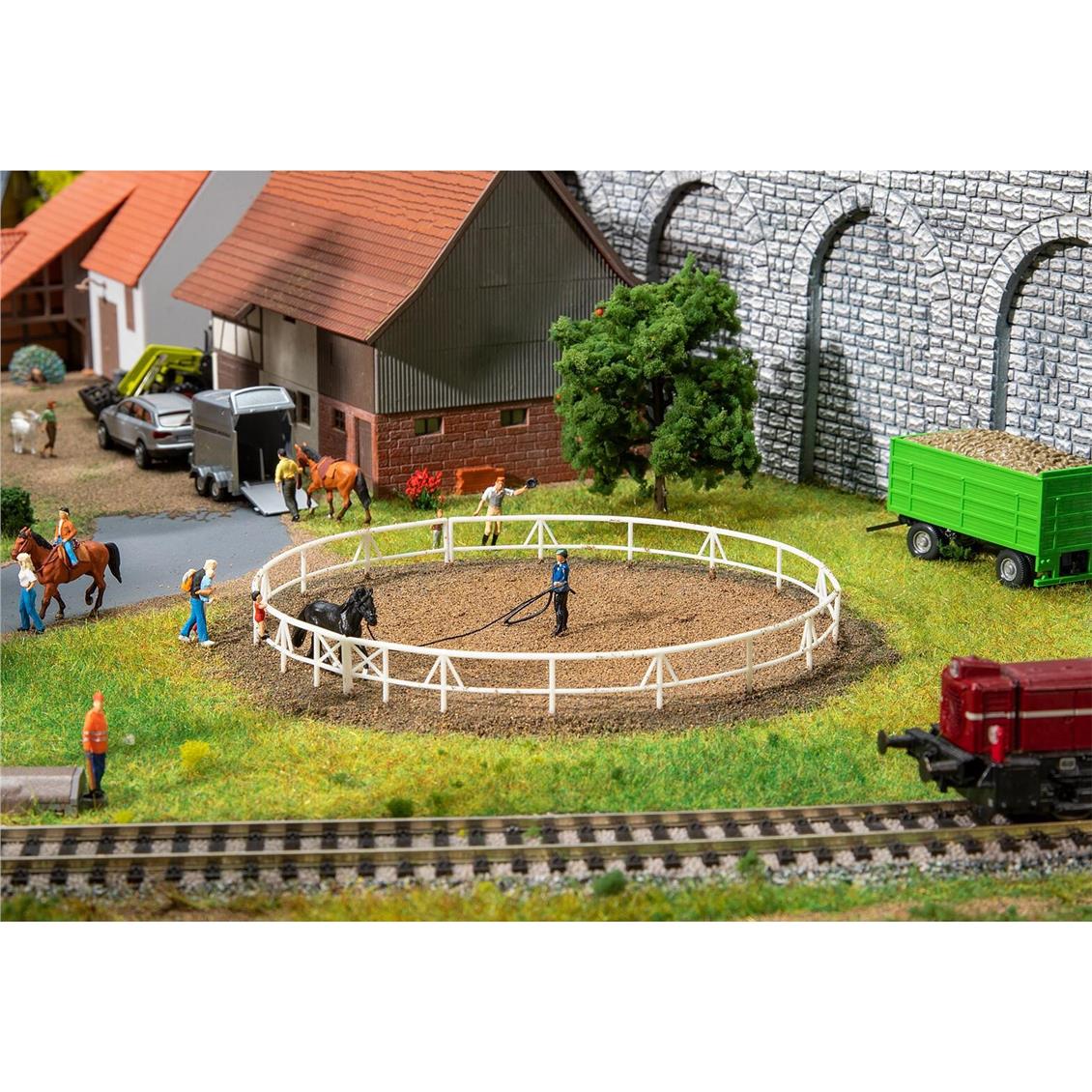 Faller 180339 1/87 Ölçek, At Eğitim Standı, Plastik Model Kiti