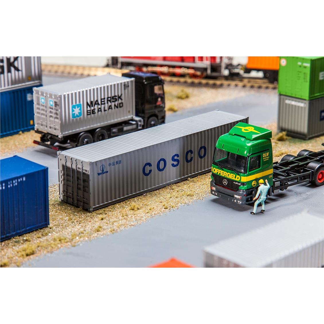 Faller 180845 1/87 Ölçek, COSCO 40'lık Konteyner, Plastik Model Kiti