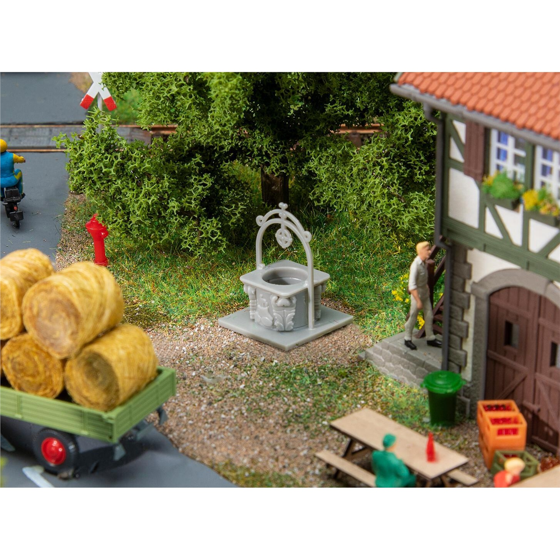 Faller 180853 1/87 Ölçek, Süs Çeşmesi, Plastik Model Kiti