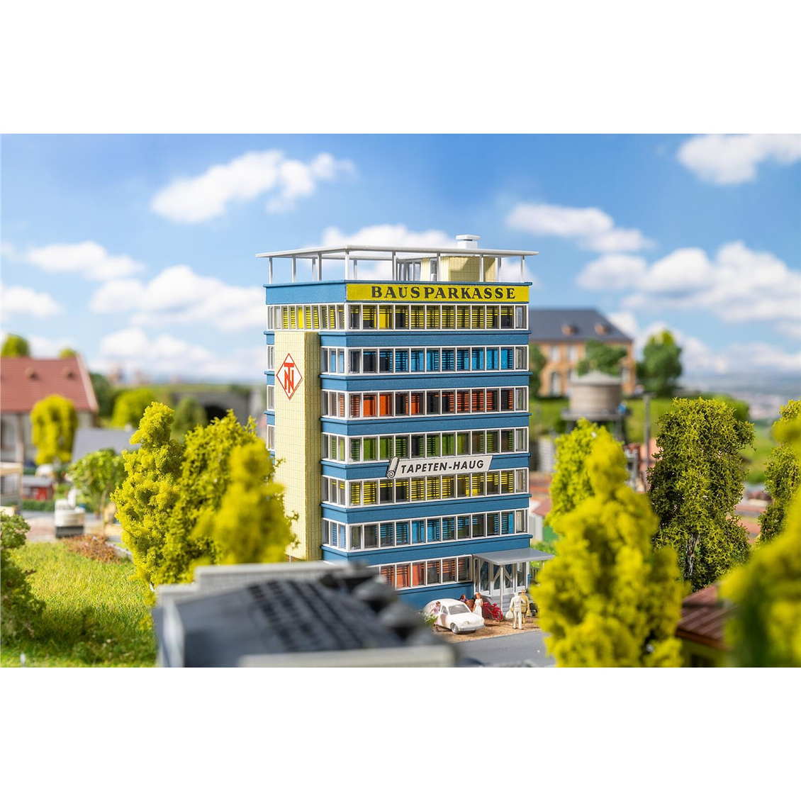 Faller 202293 1/160 Ölçek, 2293 Çok Katlı Banka Binası, Plastik Model Kiti