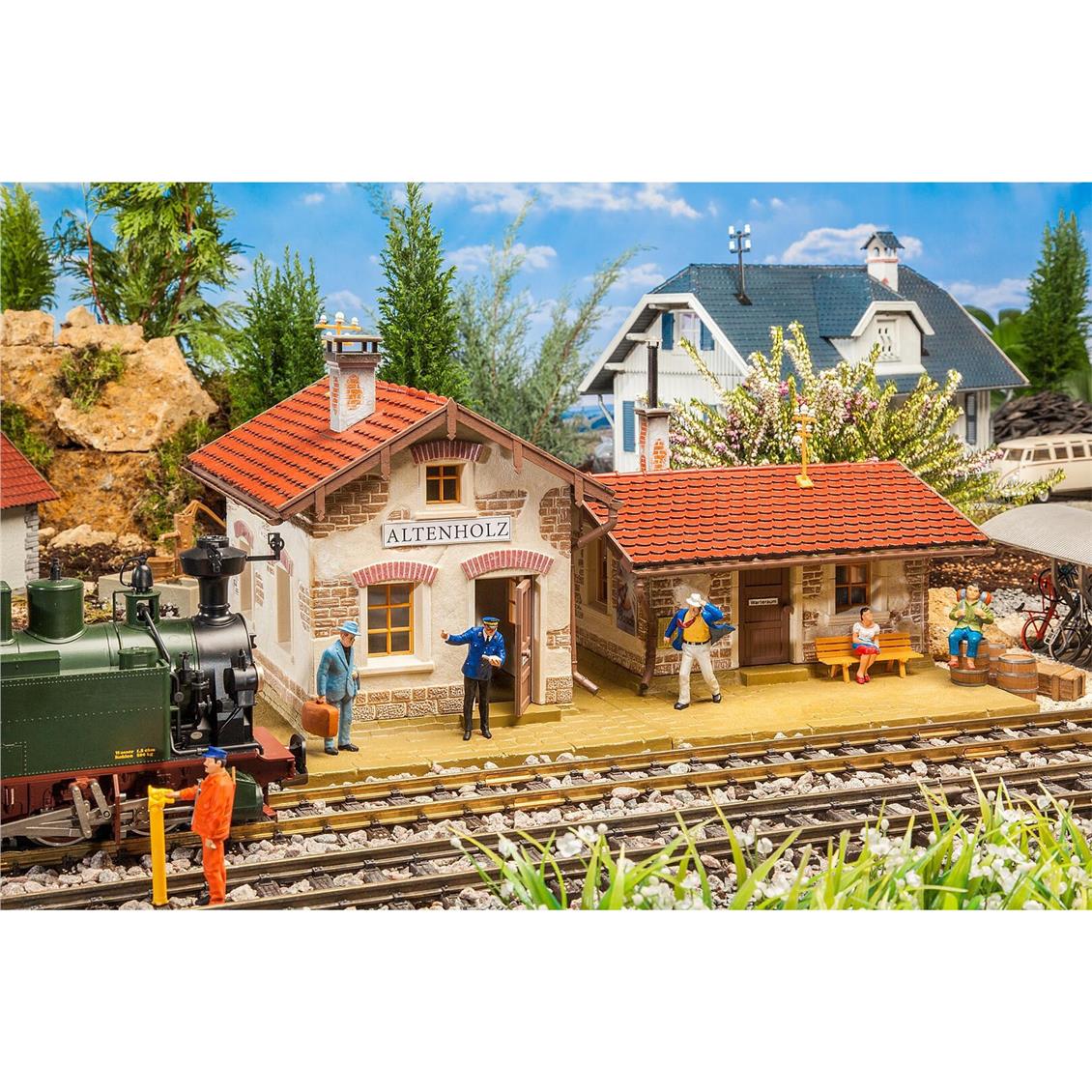 Faller 330896 1/22,5 Ölçek, Altenholz İstasyonu, Plastik Model Kiti