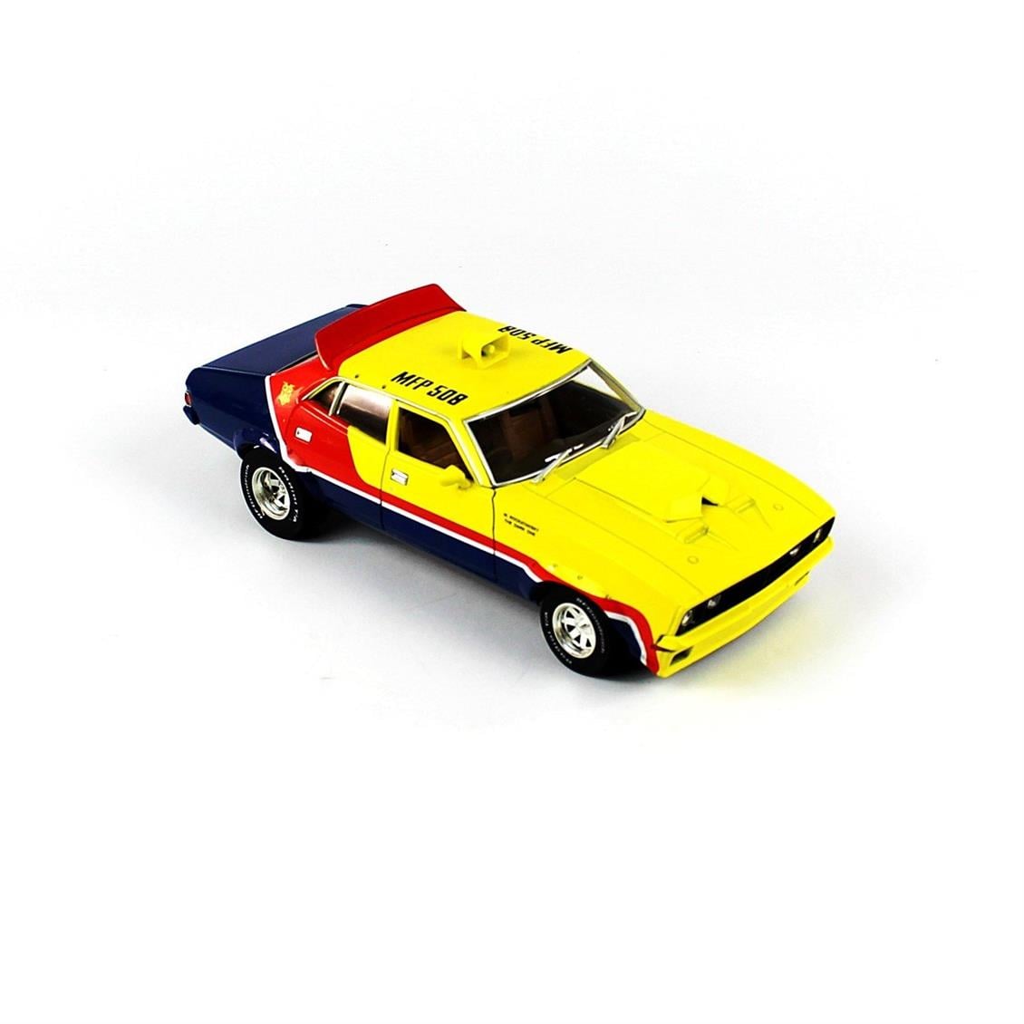 Greenlight 13574 1/18 1974 Ford Falcon XB 4-Door Dedan MFP (First of the V8 Interceptor 1979), Sarı-Mavi-Kırmızı, Sergilemeye Hazır Metal Araba Modeli