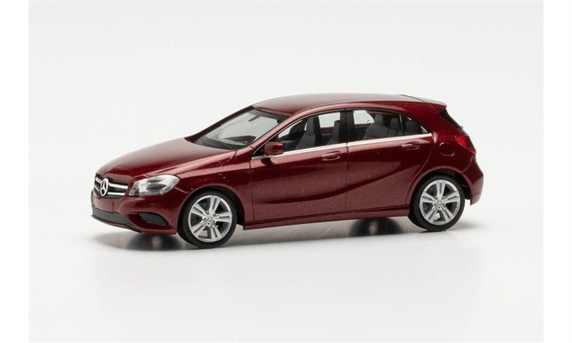 Herpa 038263-005 1/87 Ölçek MB A-Klasse, Kırmızı, Sergilemeye Hazır Model Araç