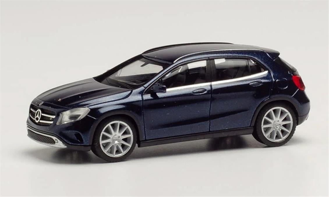 Herpa 038317-003 1/87 Ölçek MB GLA Klasse, Lacivert, Sergilemeye Hazır Model Araç