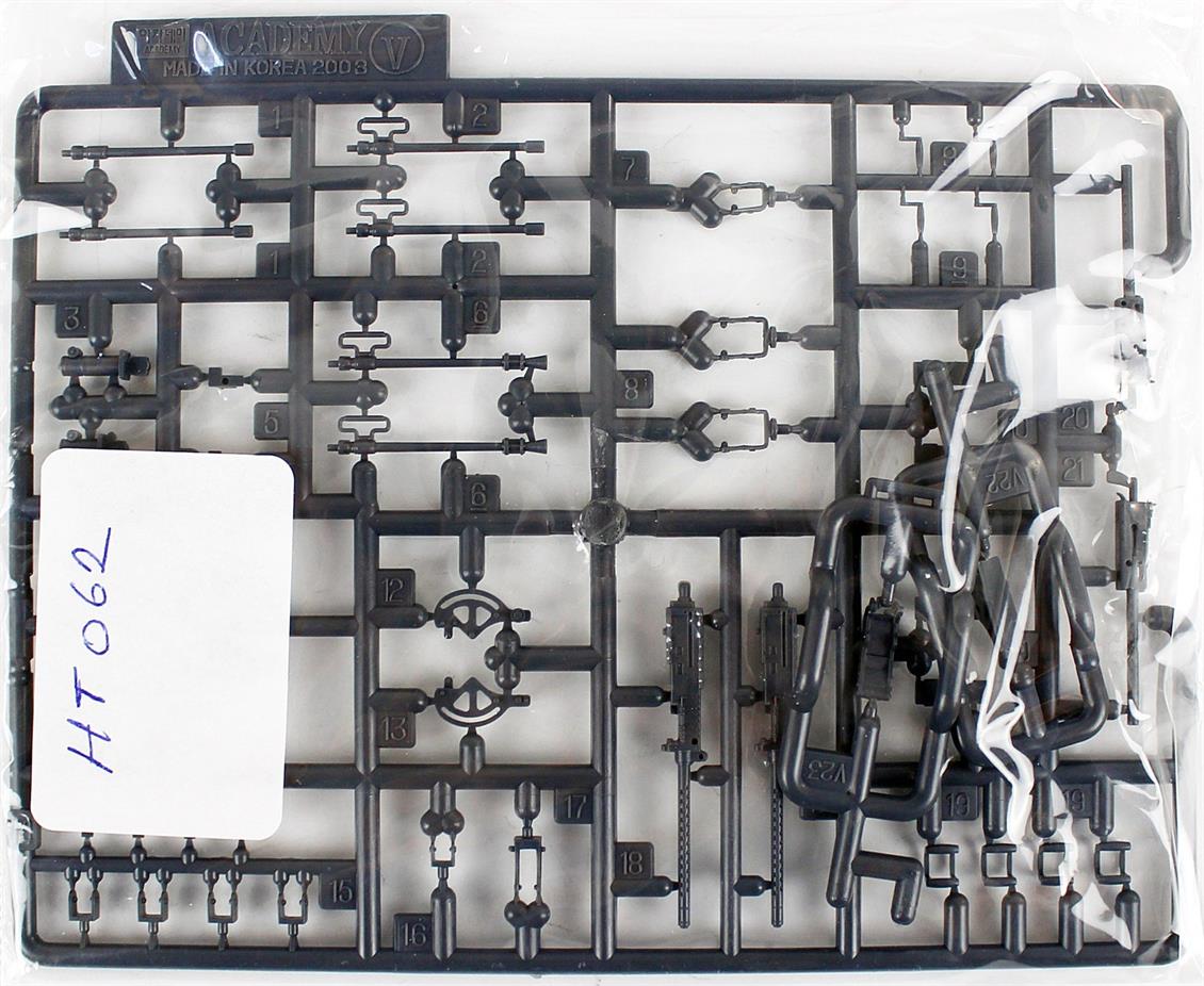 Hobbytime 062 1/35 12,7mm. Makineli Tüfek / Uçaksavar Demonte Plastik Maketi