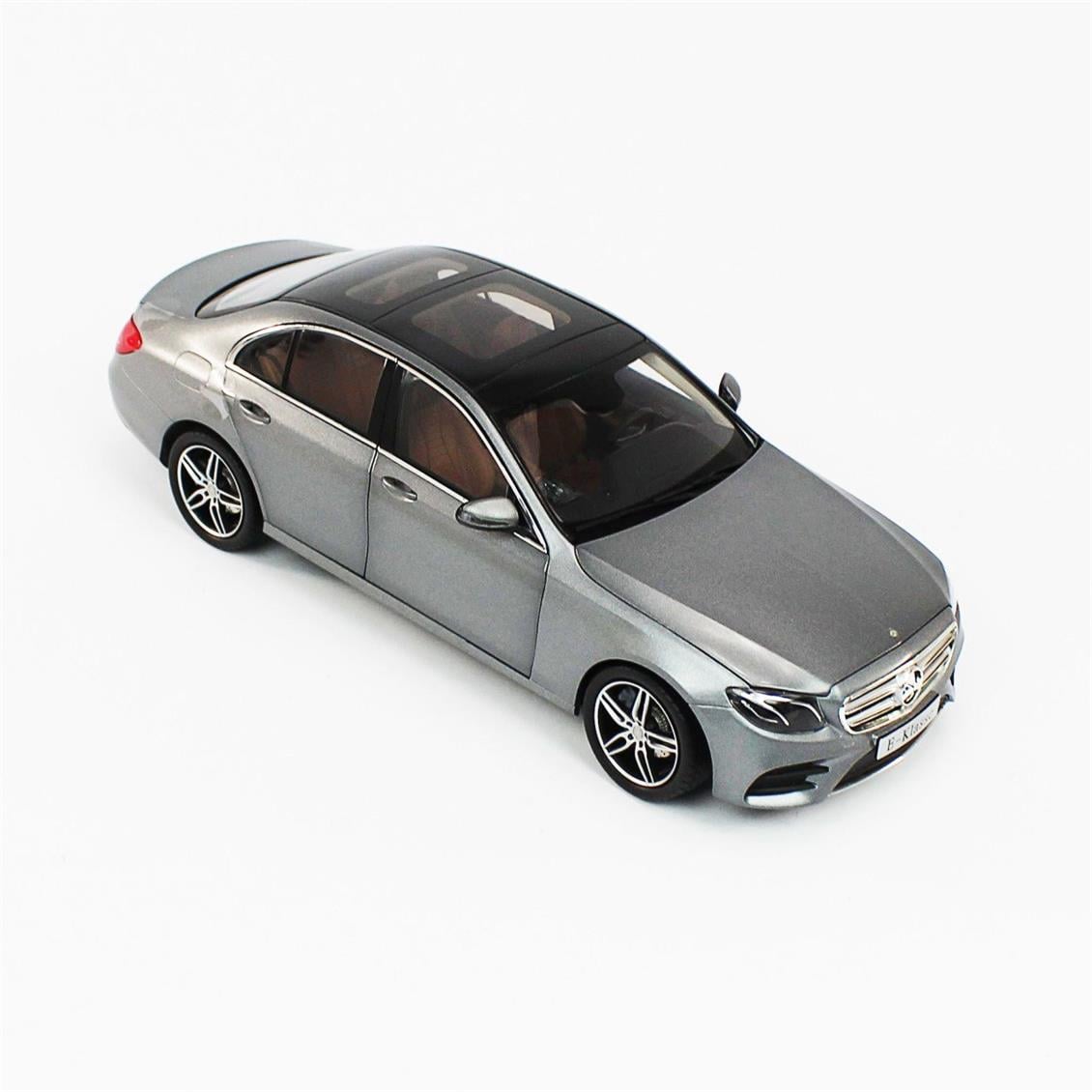 I Scale B66960379 1/18 Mercedes Benz E Class AMG, Selenite Grey Magno, Sergilemeye Hazır Metal Araba Modeli