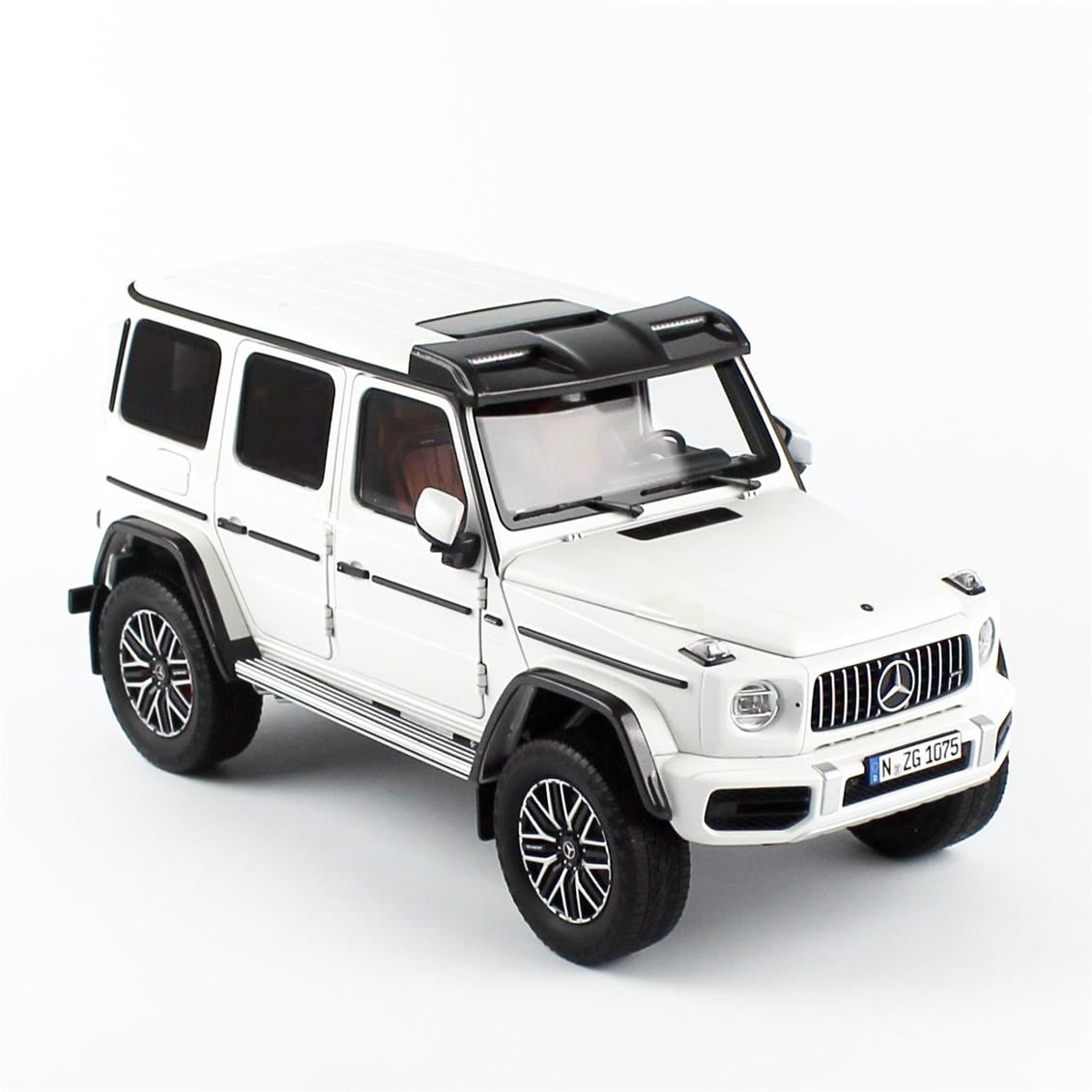 NZG 1075/40 1/18 Ölçek, Mercedes-AMG G 63, Opak Beyaz, Sergilemeye Hazır Metal Model