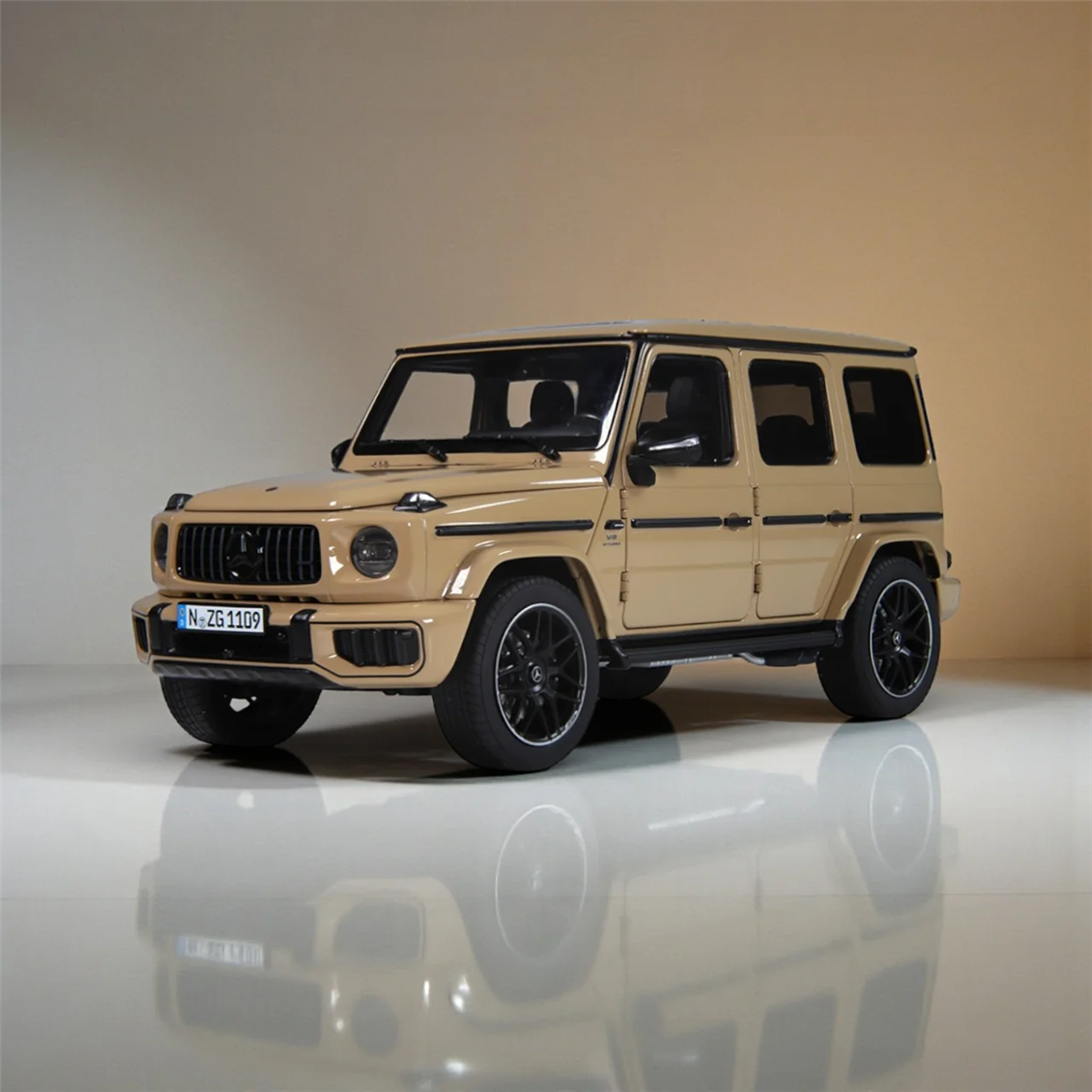 NZG 1109/69 1/18 Ölçek, Mercedes-AMG G 63 4x4 Arazi Aracı, Çöl Beji, Sergilemeye Hazır Metal Model