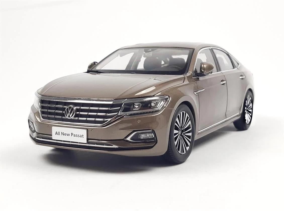 Paudi Model 2534GL 1/18 Ölçek, 2019 Volkswagen Passat, Altın, Sergilemeye Hazır Metal Araba Modeli