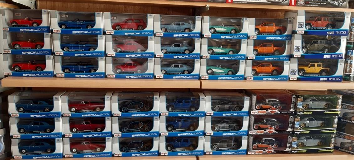 QC045 Muhtelif Sergilemeye Hazır Metal Araba Modeli,Grup-7