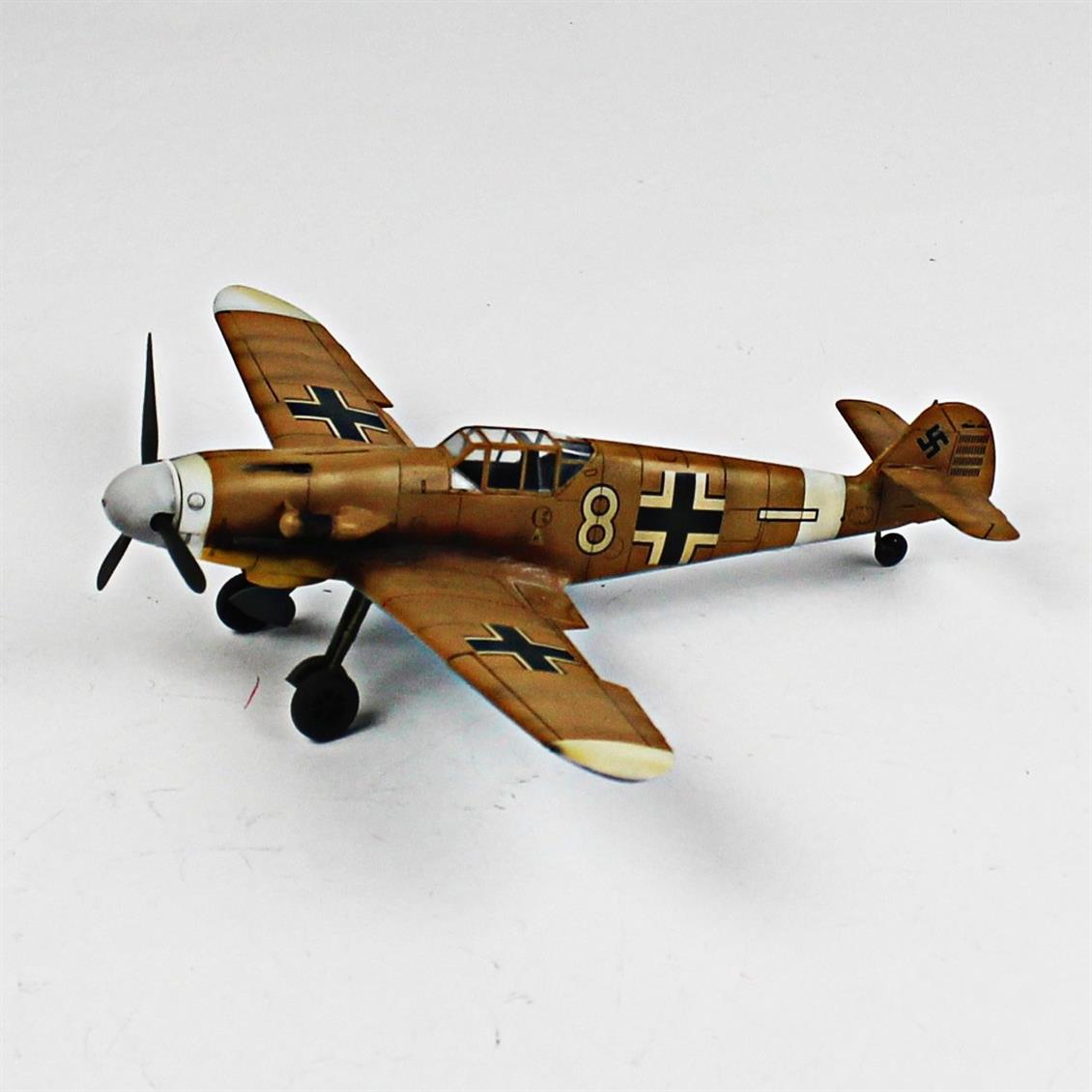 QD078 1/48 Messerschmitt Bf 109 G-2 Sergilemeye Hazır Plastik Uçak Maketi