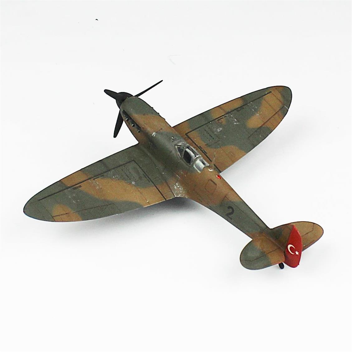 QD109 1/72 Spitfire Mk.I Sergilemeye Hazır Plastik Uçak Maketi