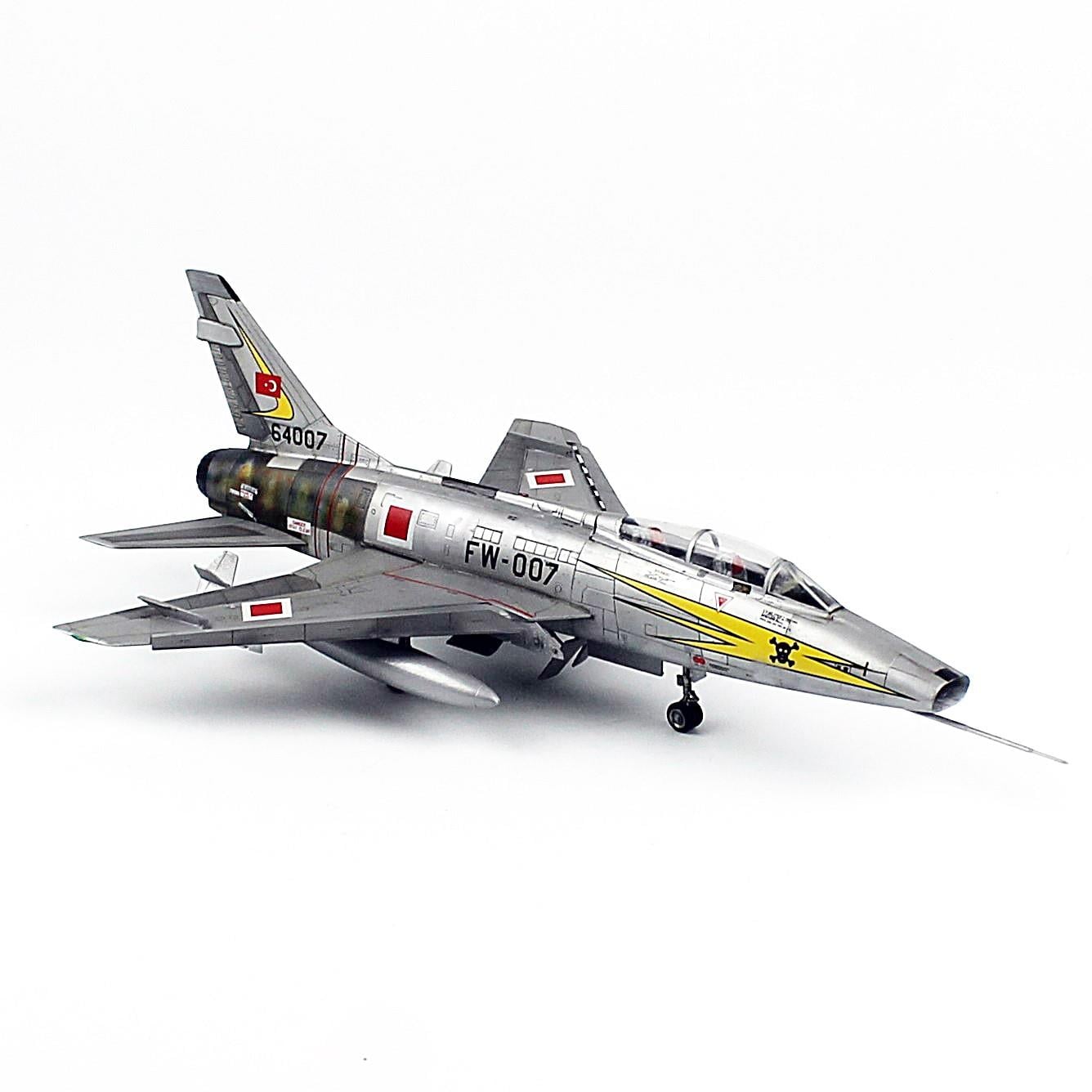 QD192 1/72 Ölçek, F 100F, 171. Filo Korsanlar, Sergilemeye Hazır Savaş Uçağı Modeli