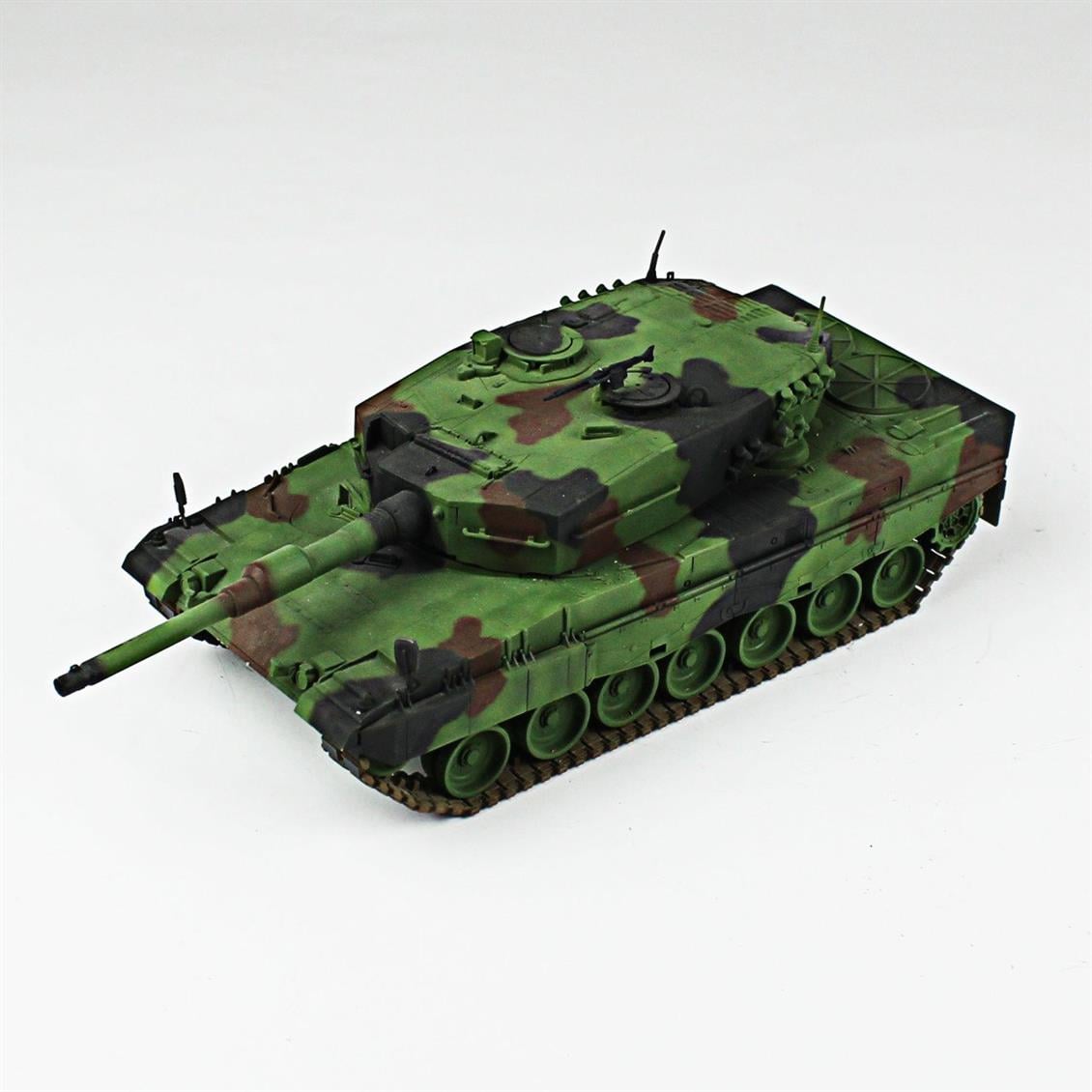 QD210 1/35 Leopard 2A4, Esci, Sergilemeye Hazır Plastik Tank Maketi