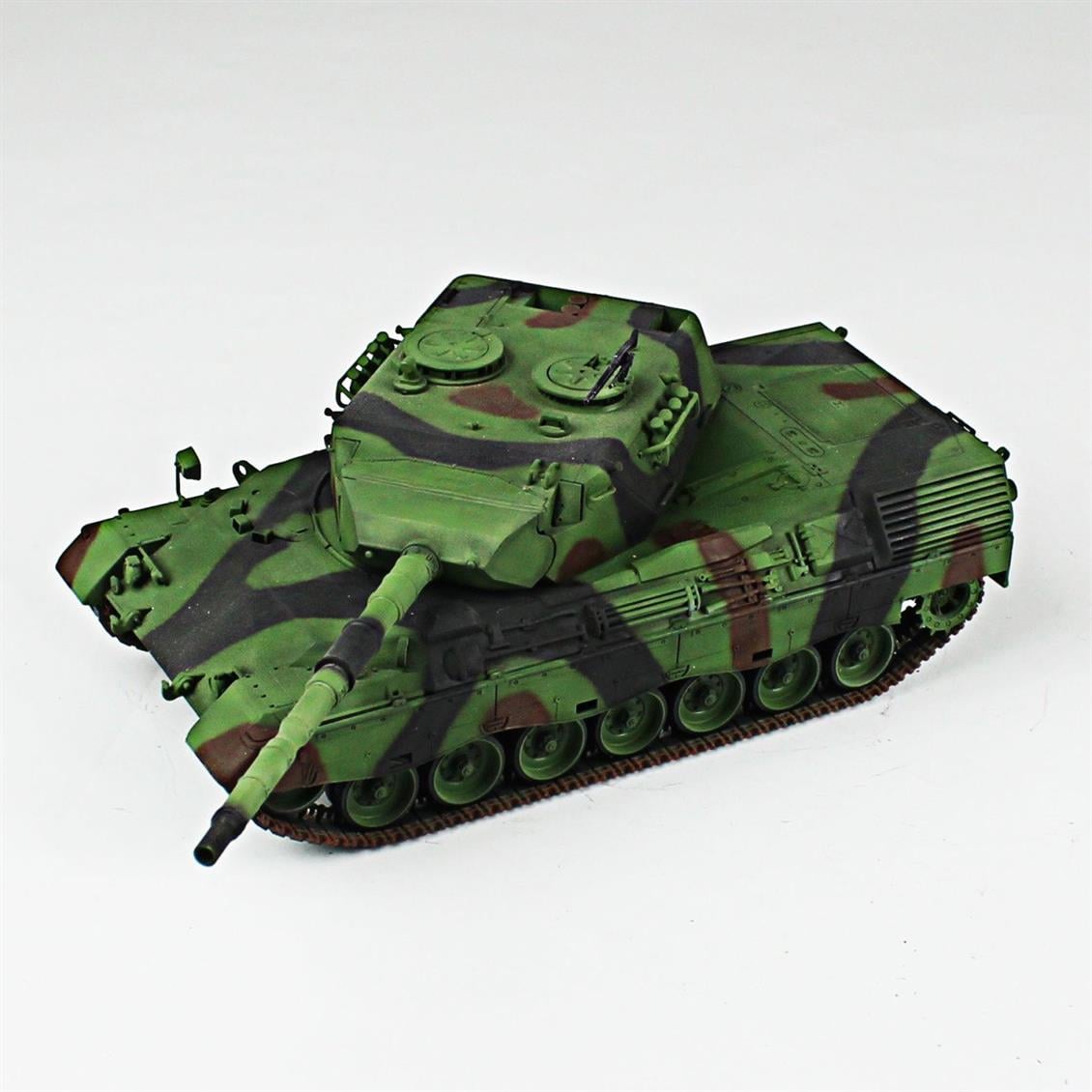 QD211 1/35 Leopard 1A4, Tamiya, Sergilemeye Hazır Plastik Tank Maketi