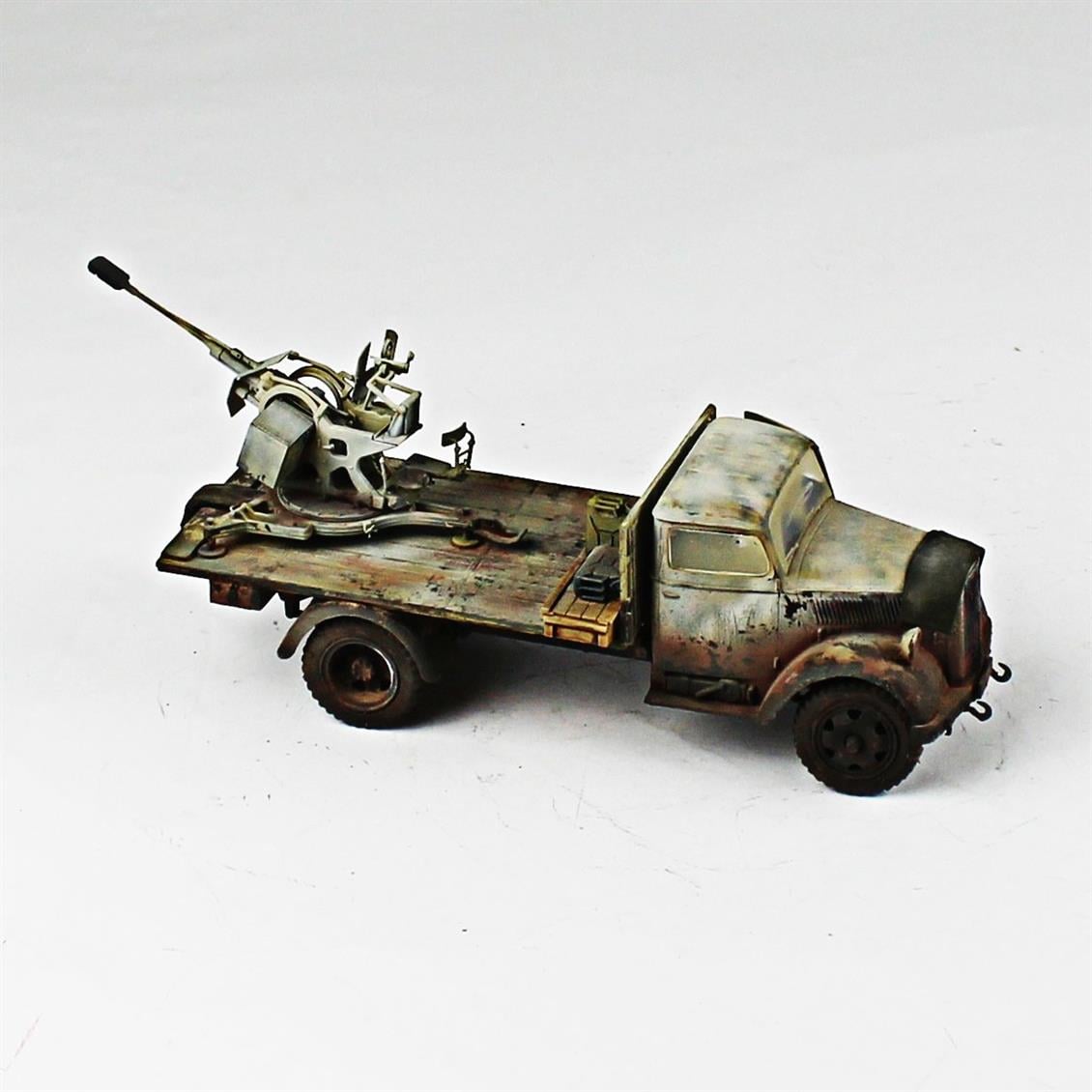 QD253 1/35 Opel Blitz + 37 Flak, Tamiya, Sergilemeye Hazır Plastik Tank Maketi