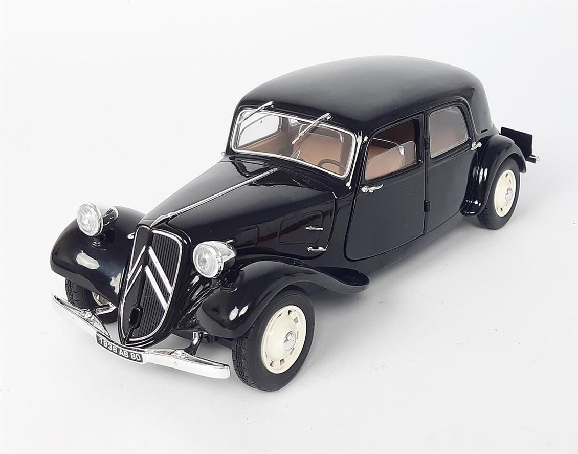 Solido 1800903 1/18 1937 Citroën Traction 11CV, Siyah, Sergilemeye Hazır Metal Araba Modeli