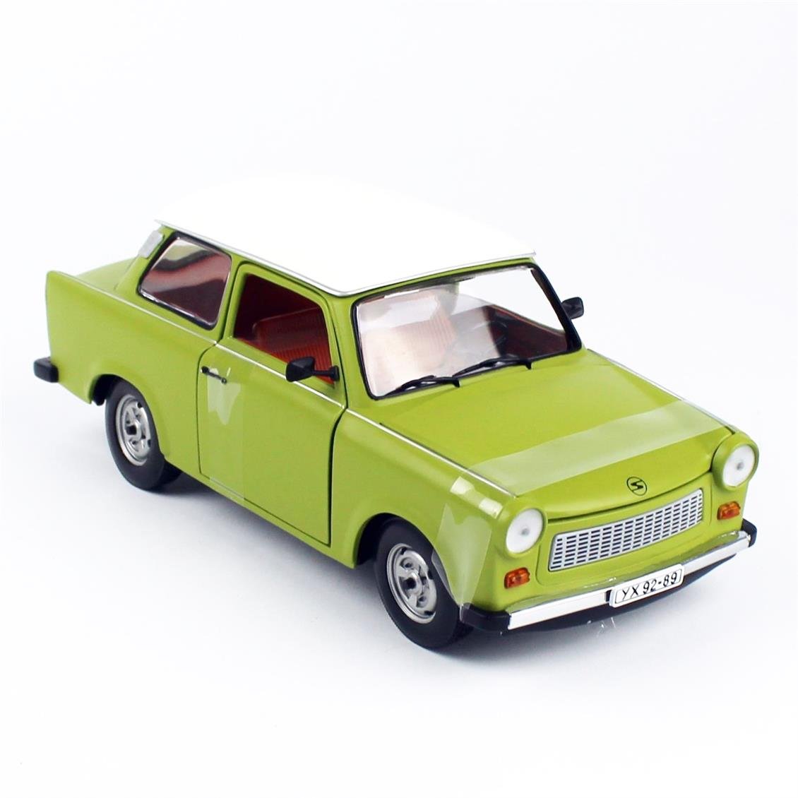 Sunstar 4289 1/18 Ölçek, Trabant 601, Filizi Yeşil, Sergilemeye Hazır Metal Araba Modeli