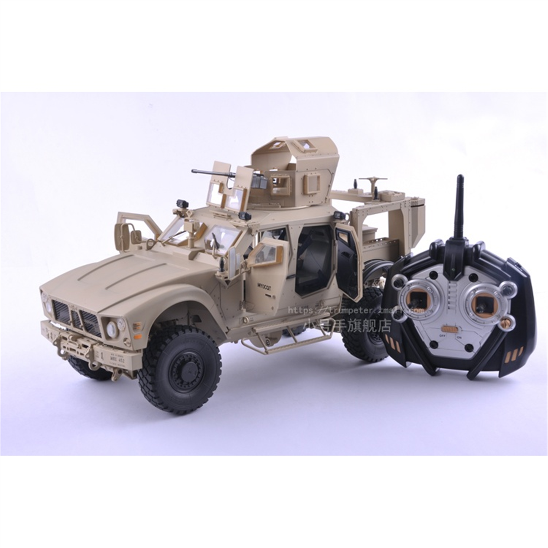 Trumpeter 00814 1/16 Ölçek, 2.4 Ghz 4 Kanal RC Model, US M-ATV MRAP, Mayın ve Pusu Korumalı Zırhlı Araç, Uzaktan Kumandalı Mode