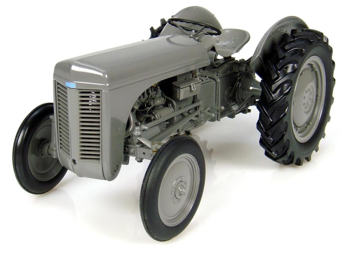 Universal Hobbies UH2690 1/16 Ferguson TEA 20 Traktör, Sergilemeye Hazır Metal Tarımsal Makina Modeli