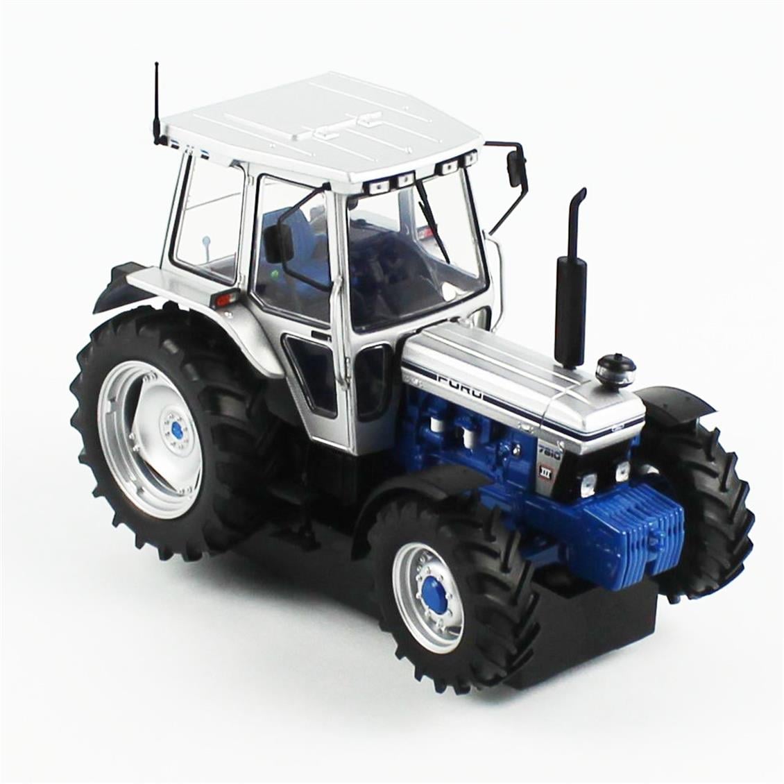 Universal Hobbies UH2882 1/32 Ölçek, Ford 7810 Traktör (Jubilee Edition), Sergilemeye Hazır Tarımsal Makine Modeli