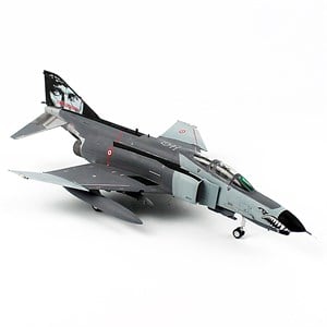 QD607 1/72 Ölçek, F-4E Phantom, 50. Yıl Decalli 2 Nolu Uçak, Sergilemeye Hazır Savaş Uçağı Modeli