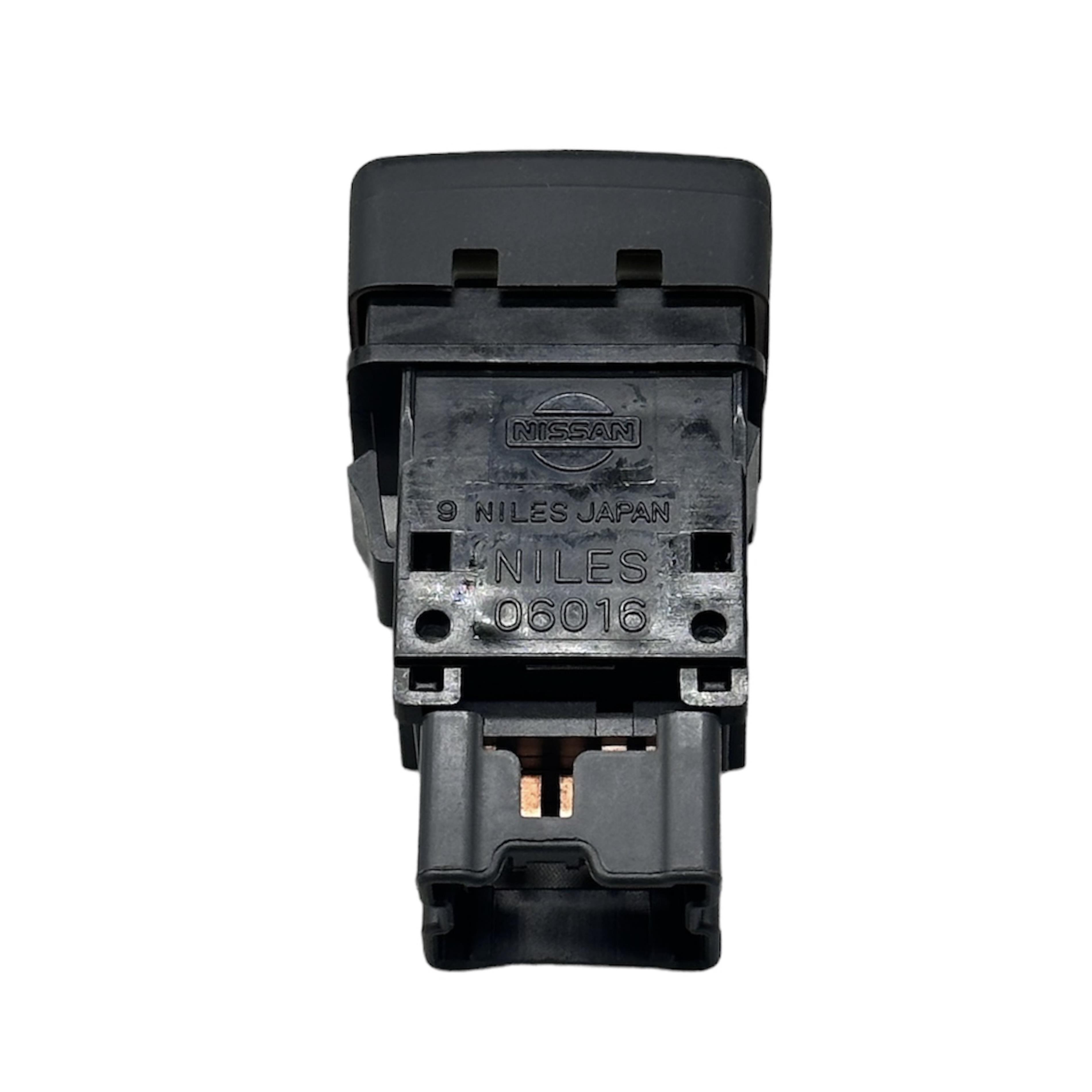 Nıssan Düğme Flaşör Dörtlü Yd25 03-05 - 25290-VR200