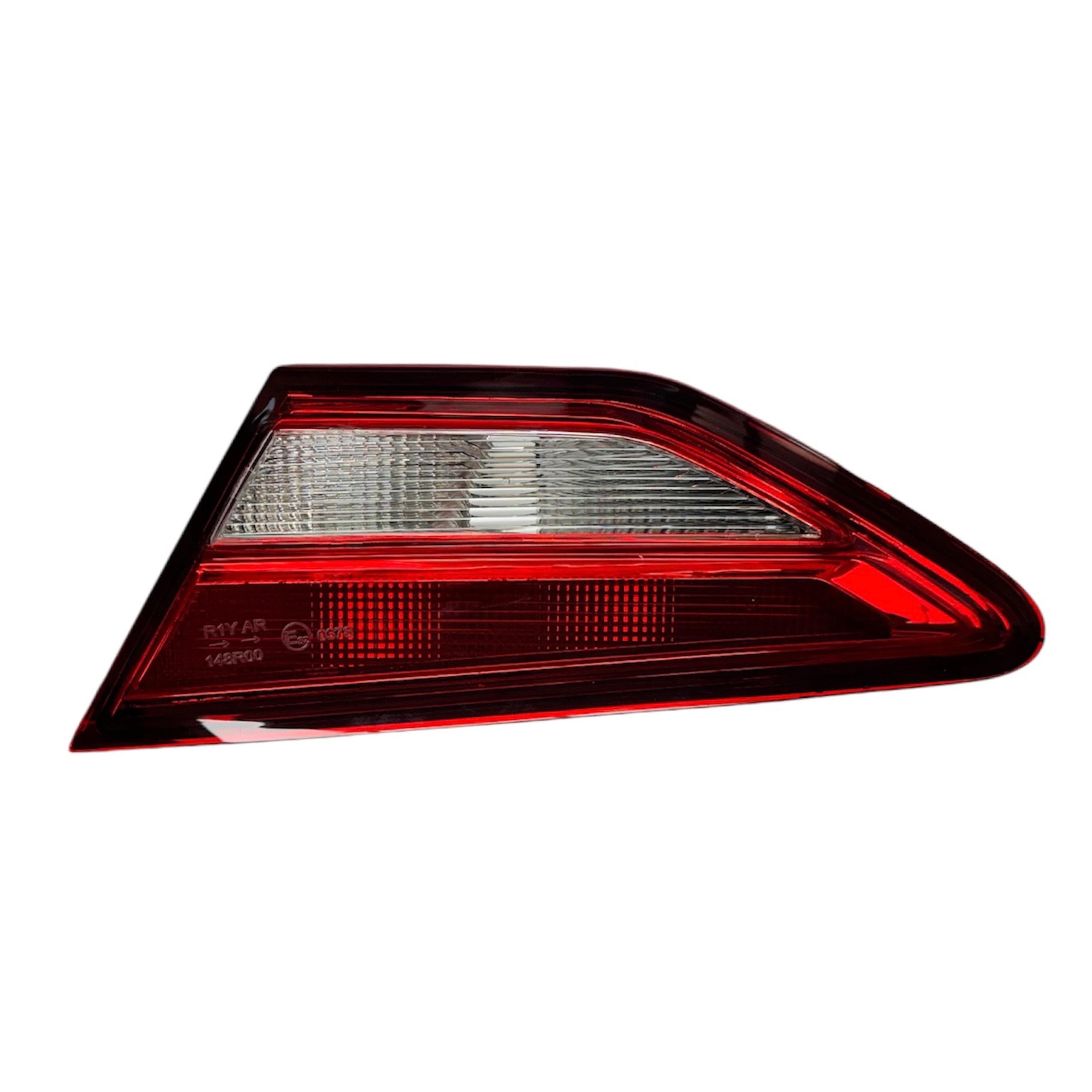 Seat Stop Leon 13-16 İç Sağ (Ledsiz) - 5F0945094L
