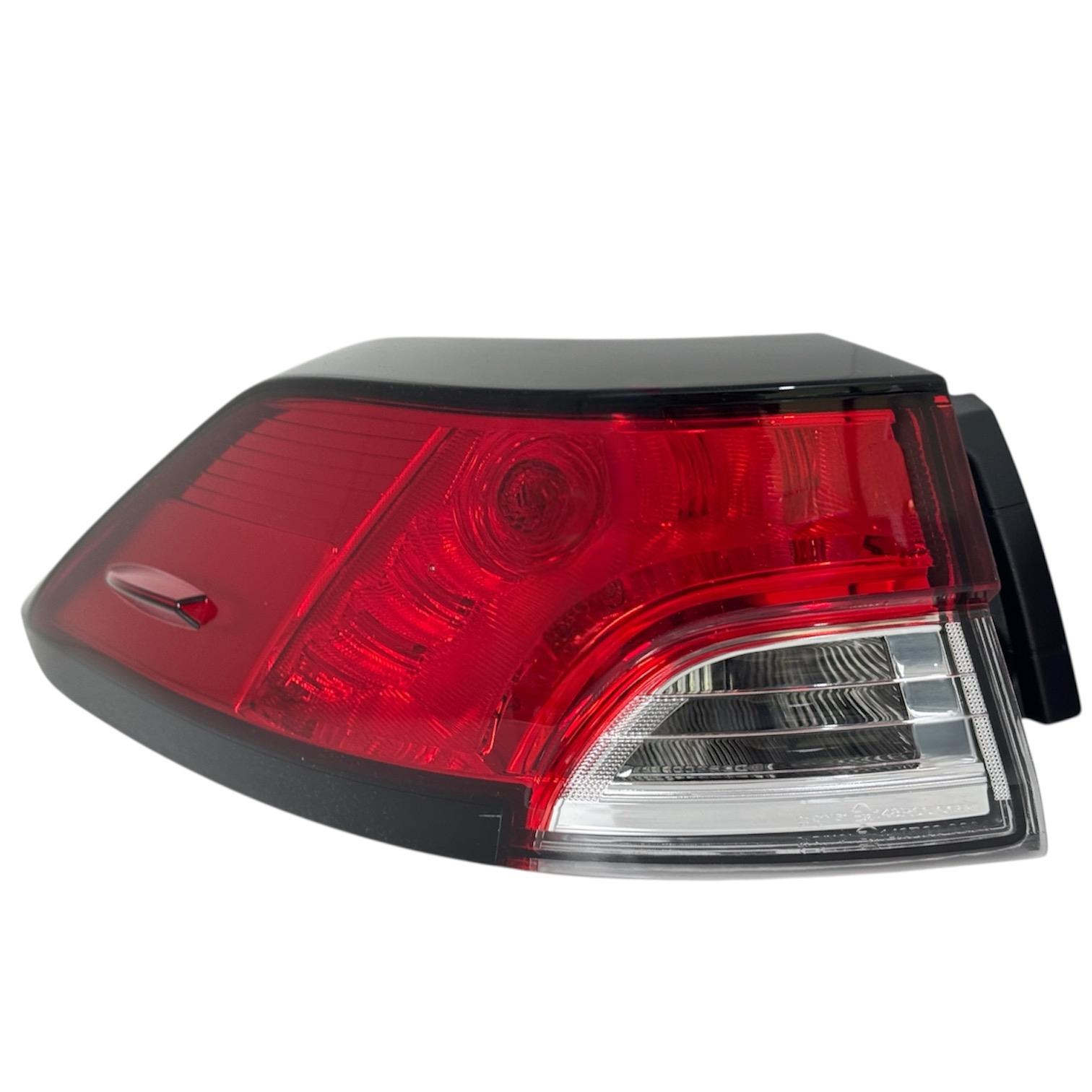 Toyota Stop Corolla Cross 22-24 Dış Sol (Ledsiz) - 81561-16690