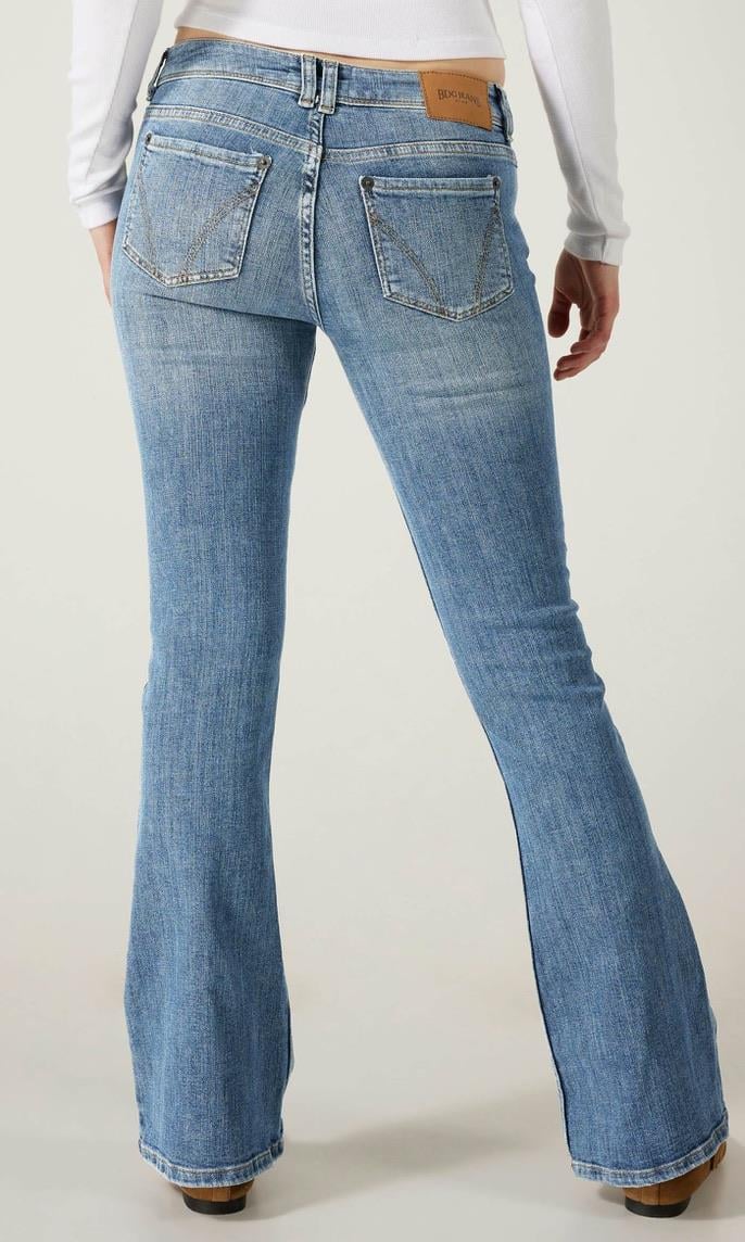 Açık Mavi Low Waisted Flare Jean