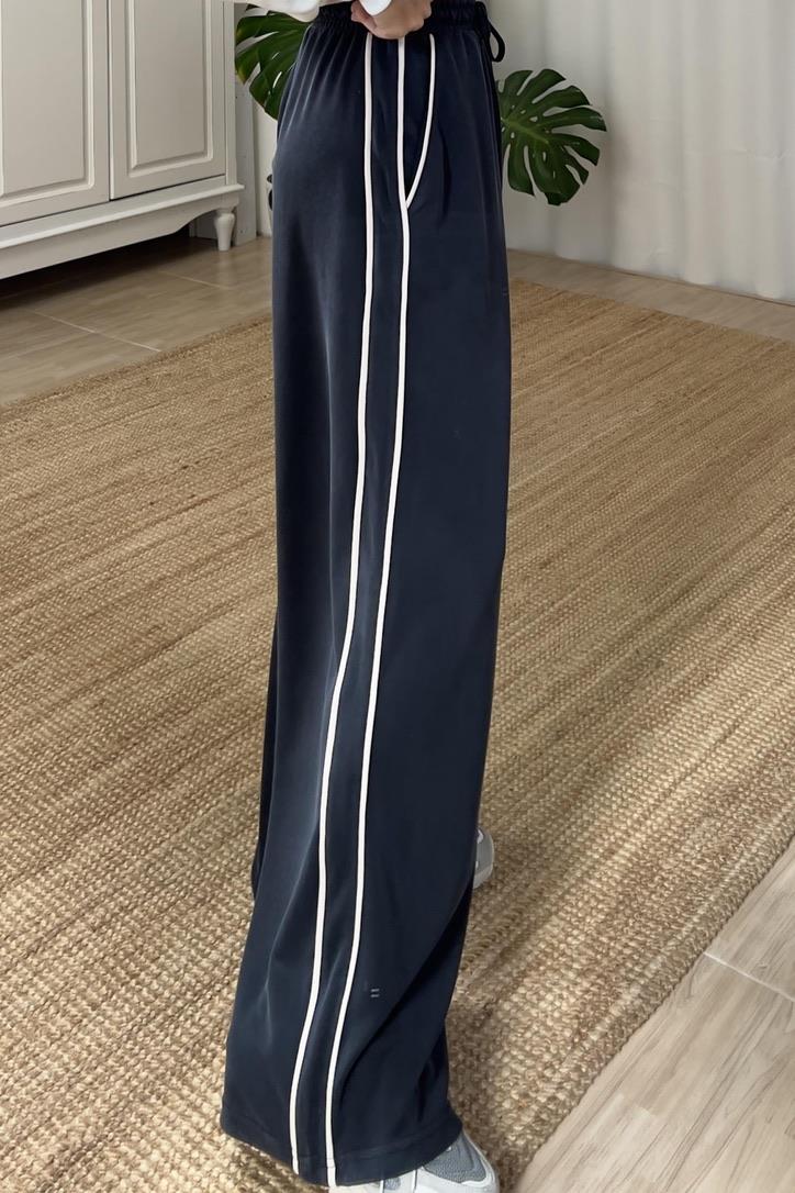 Örgü Kumaş Biyeli Bol Paça Eşofman Altı