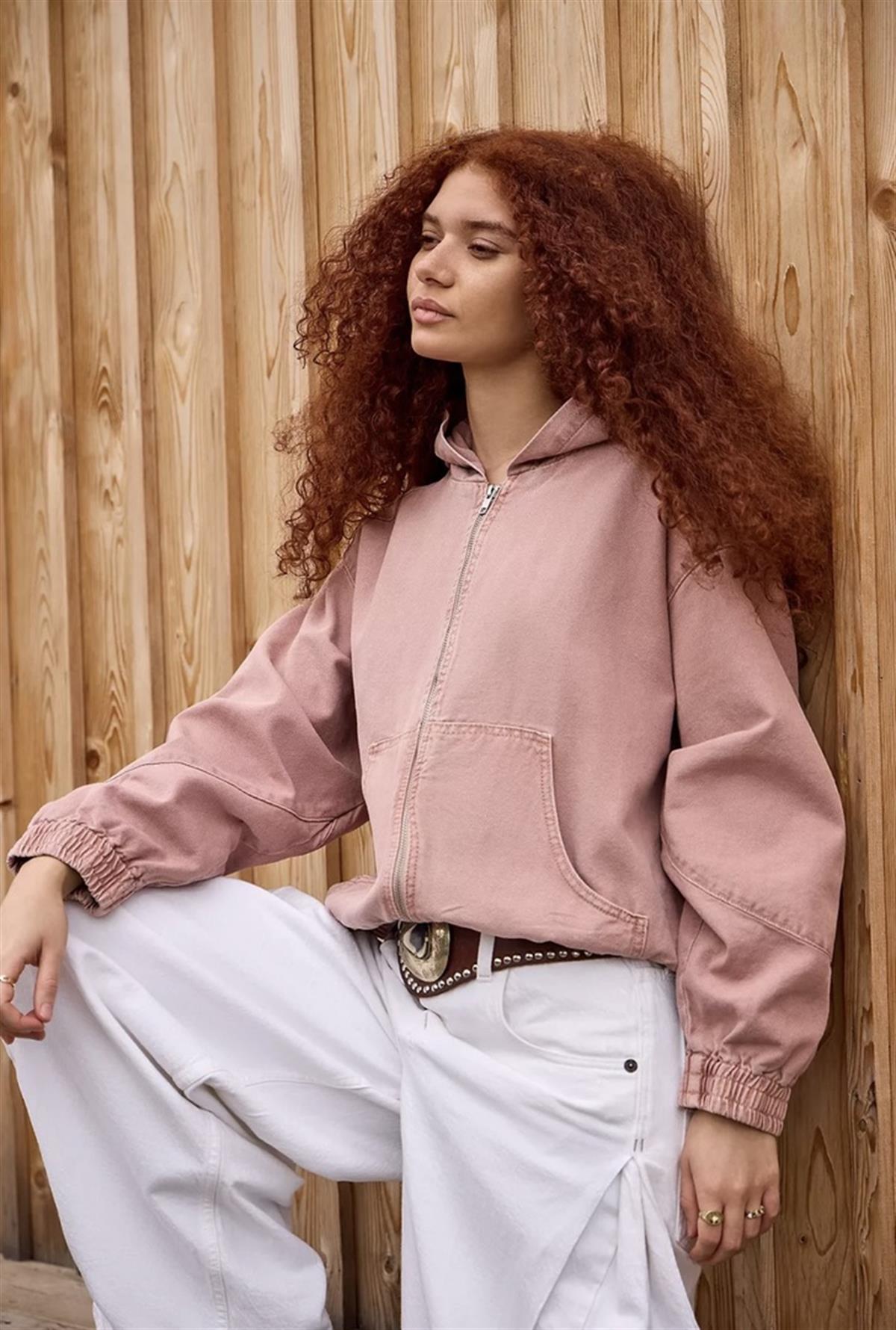  Somon Renk Nakış Detaylı Bomber Ceket