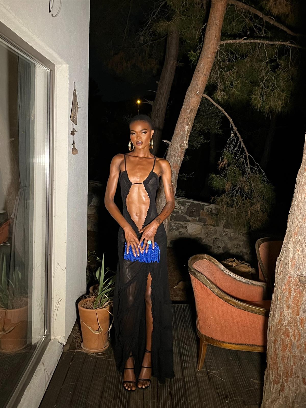 Ben Dekolteli Yırtmaçlı Tasarım Siyah Tül Elbise 