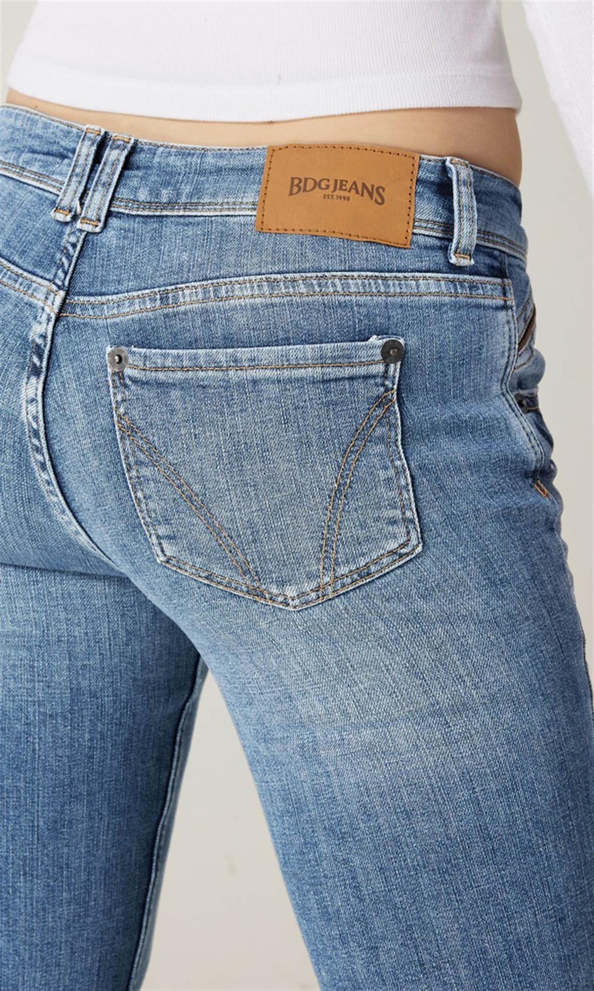 Açık Mavi Low Waisted Flare Jean