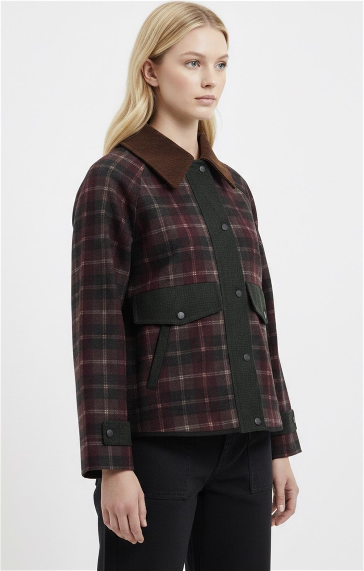 Ekose Desenli Cep Detaylı Düğmeli Outdoor Ceket