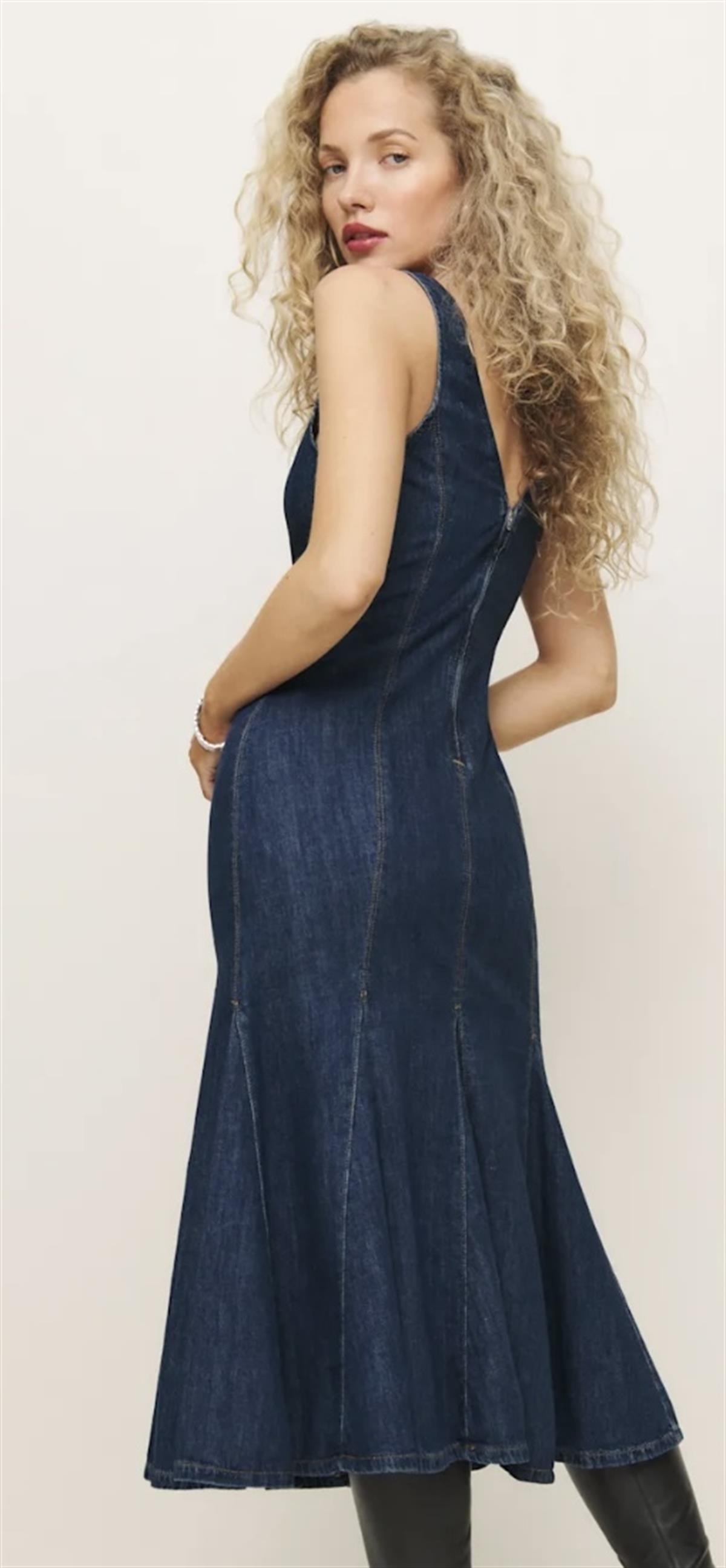 Eteği Bol Askılı İnce Jean Elbise