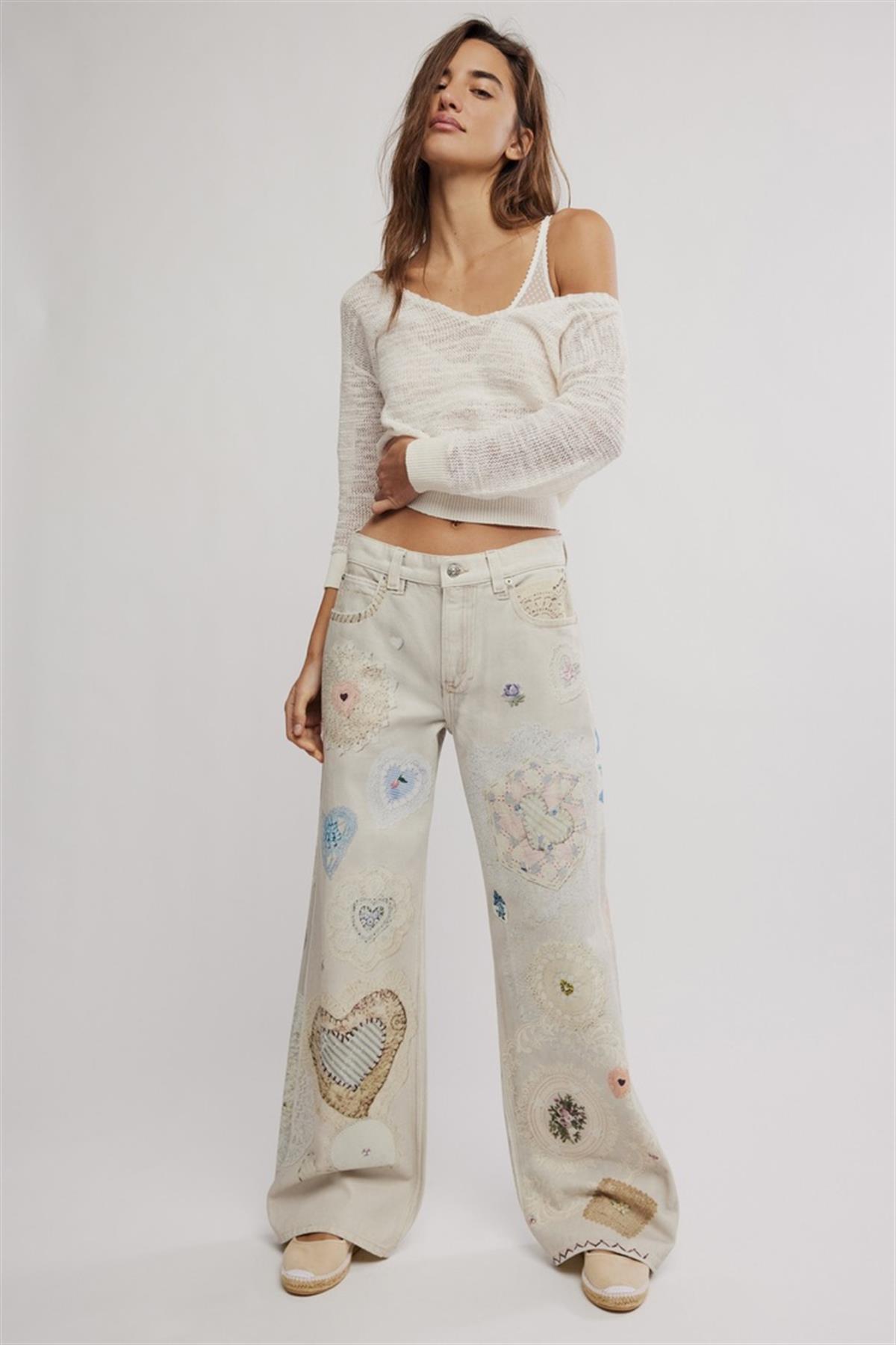 Fildişi Eskitme ve Yama Detaylı Wide Leg Jean