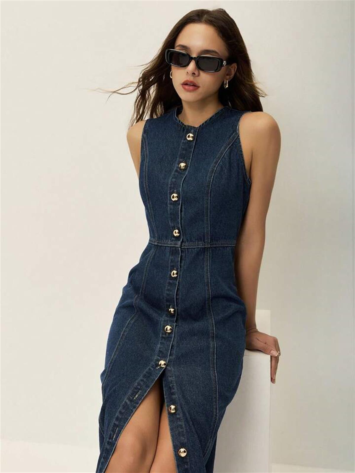 Gold Düğme Detaylı Koyu Mavi Denim Elbise