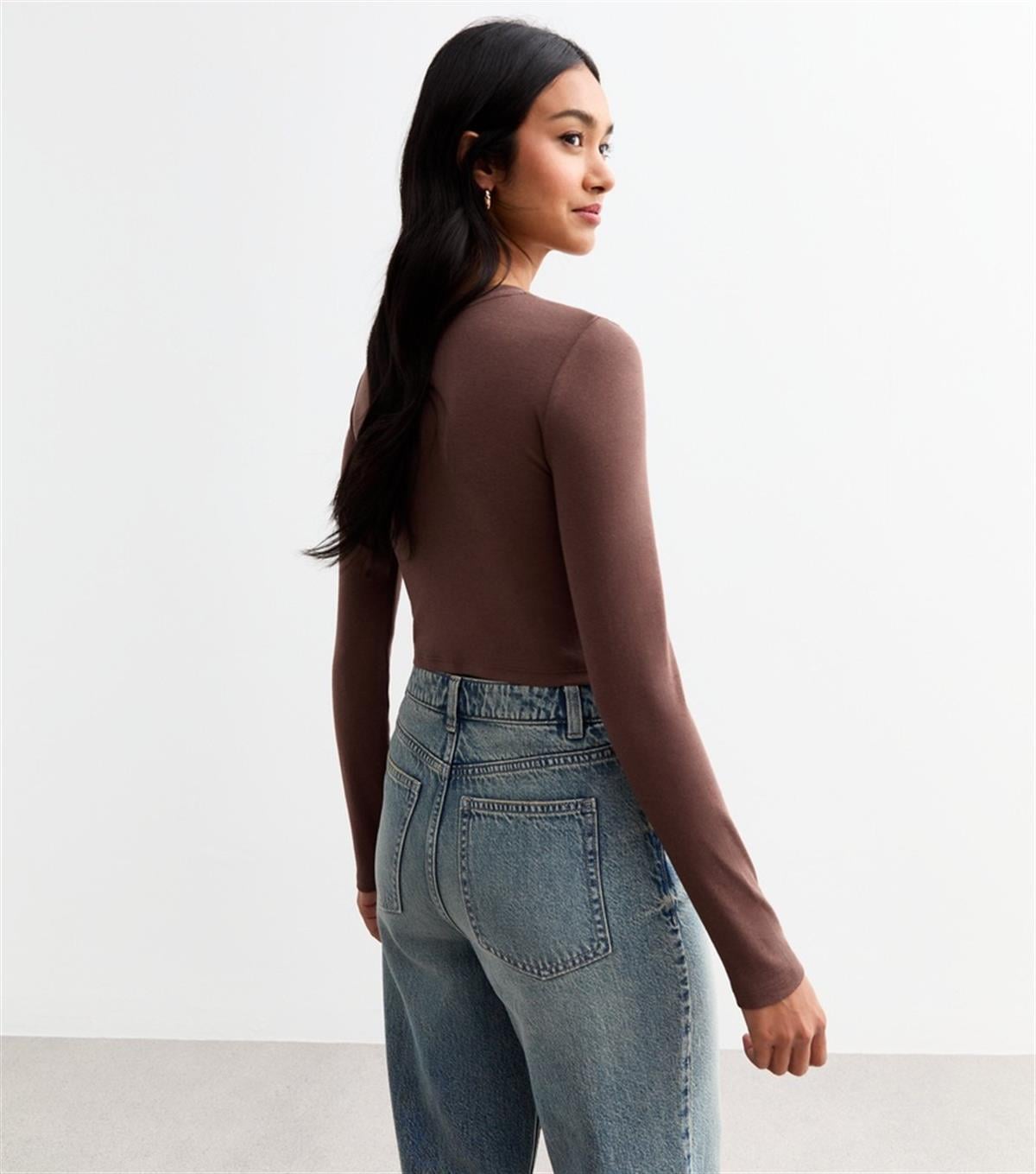 Kahverengi Yumuşak Dokulu Crop Bluz