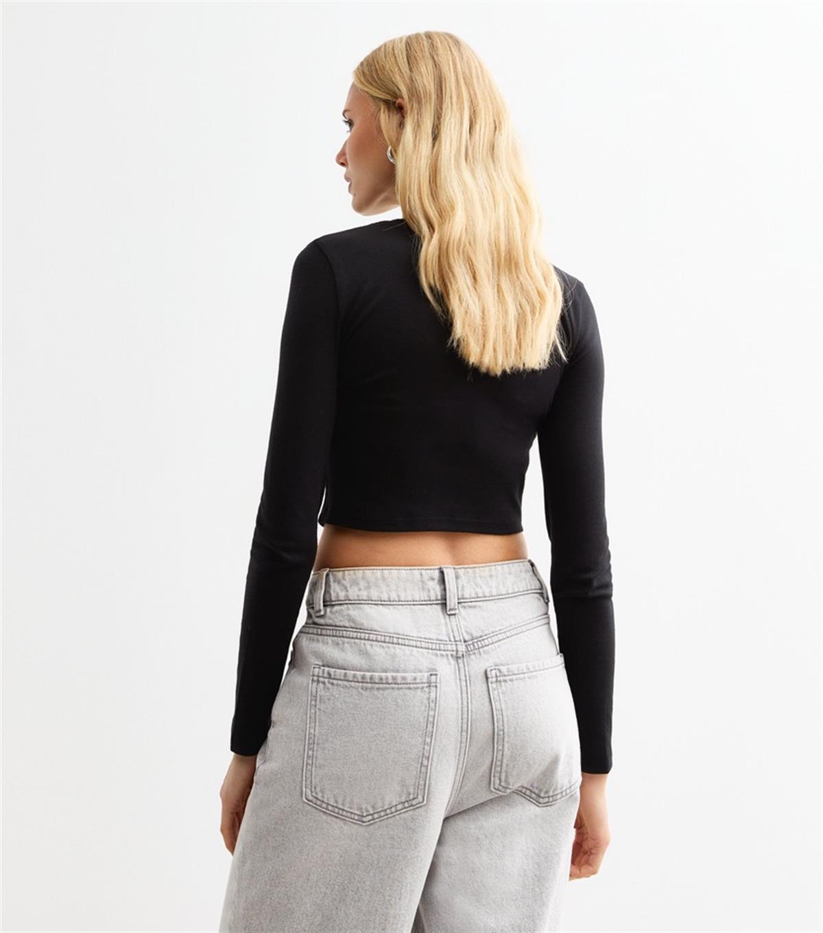 Siyah Yumuşak Dokulu Crop Bluz