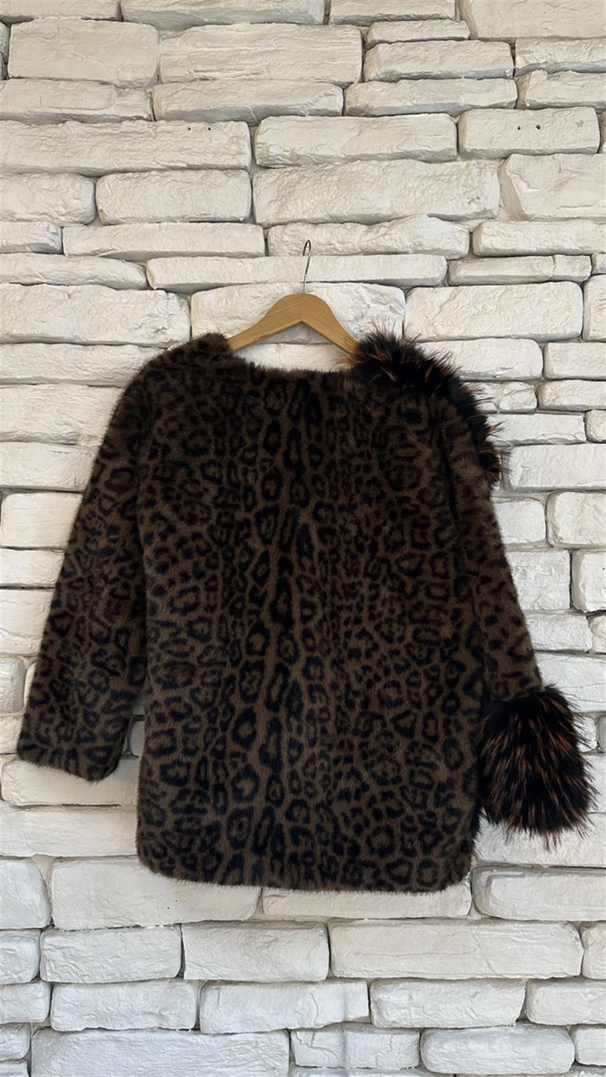 İthal Leopar Detaylı Kemerli Kürk