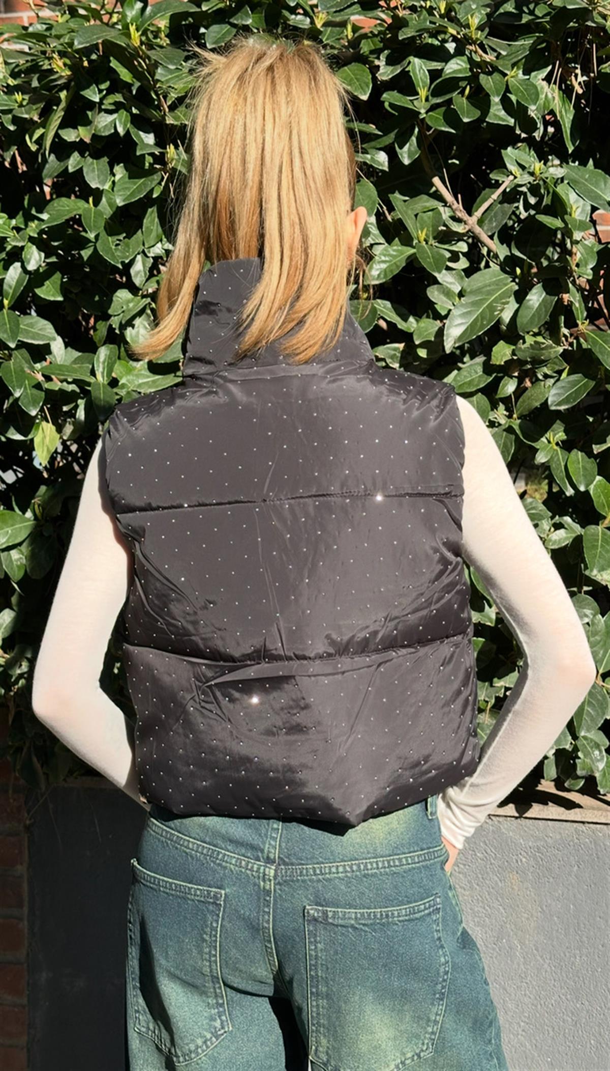 İthal Taş Detaylı Siyah Crop Şişme Yelek