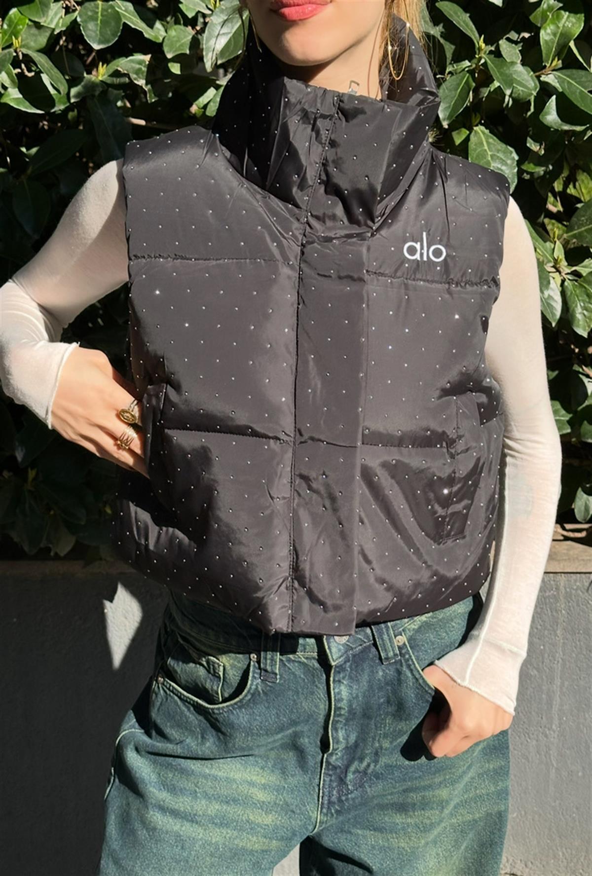 İthal Taş Detaylı Siyah Crop Şişme Yelek