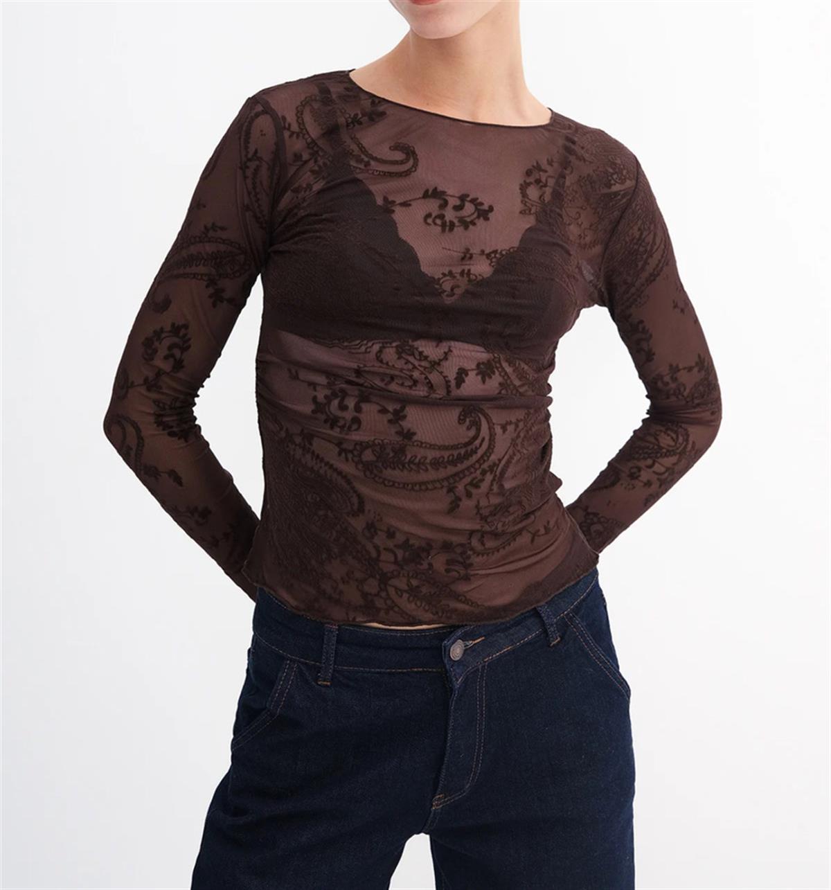 Kahverengi Fitted Baskı ve Büzgü Detaylı Transparan Bluz 