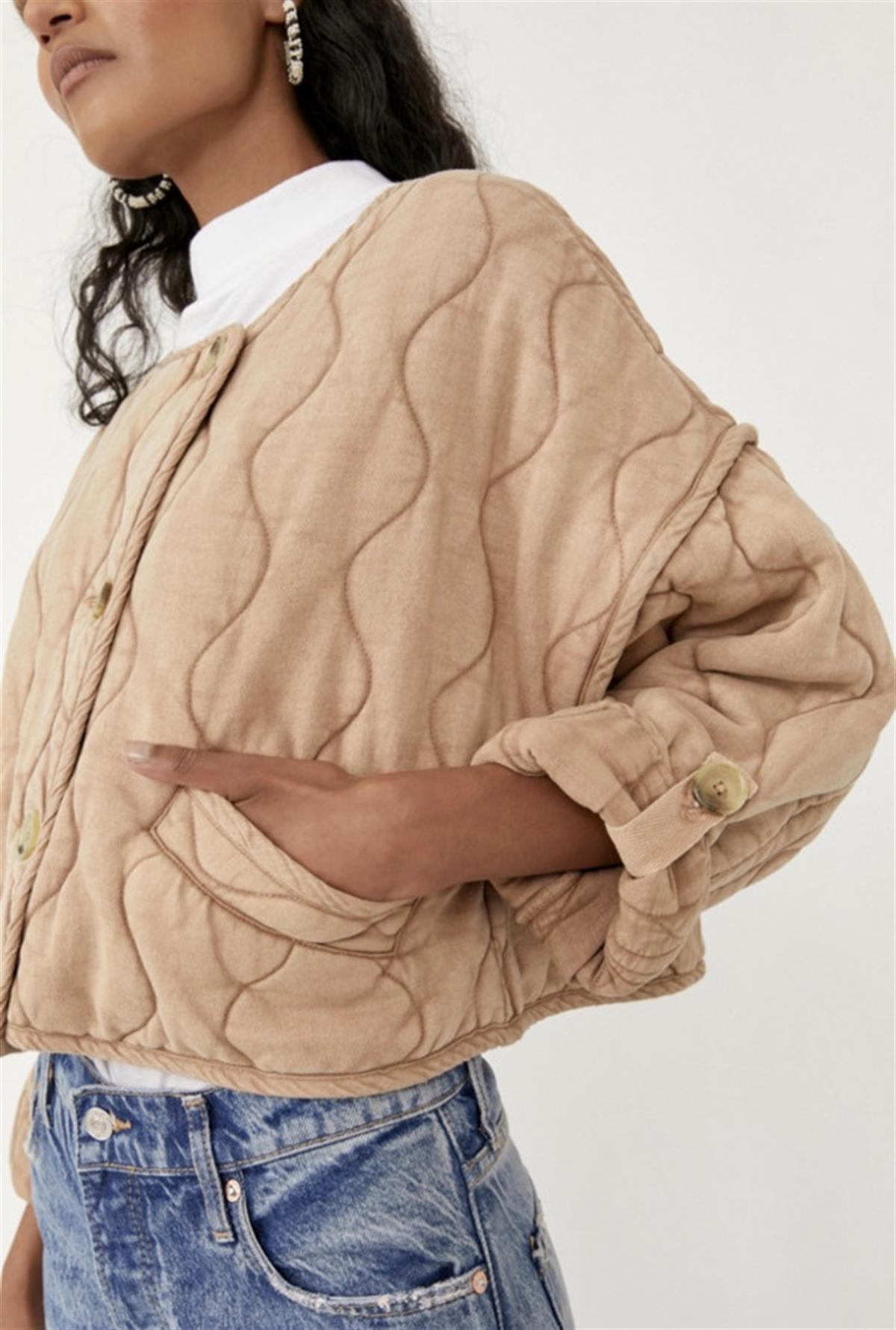 Kapitone Dokulu Organik Kumaş Bej Ceket